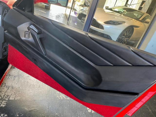 1990 Ferrari 348 TB — Photo 20 / 21