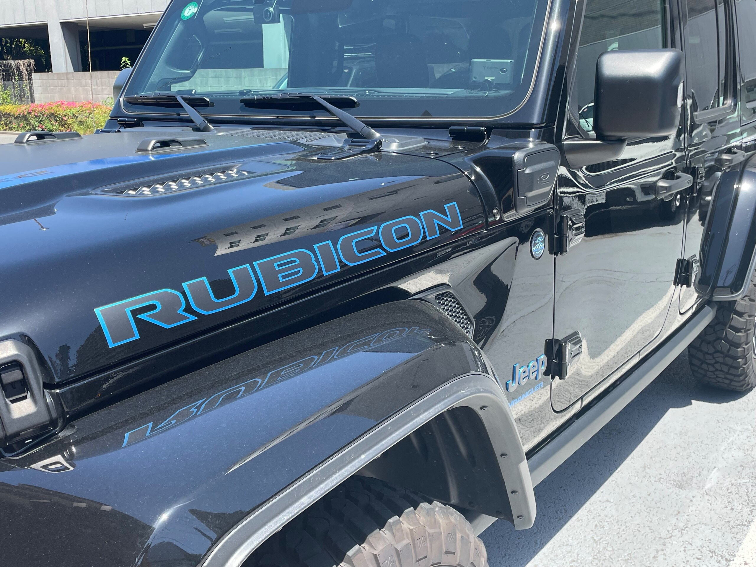 2023 Other Jeep Wrangler Unlimited Rubicon 4xe — Photo 8 / 40