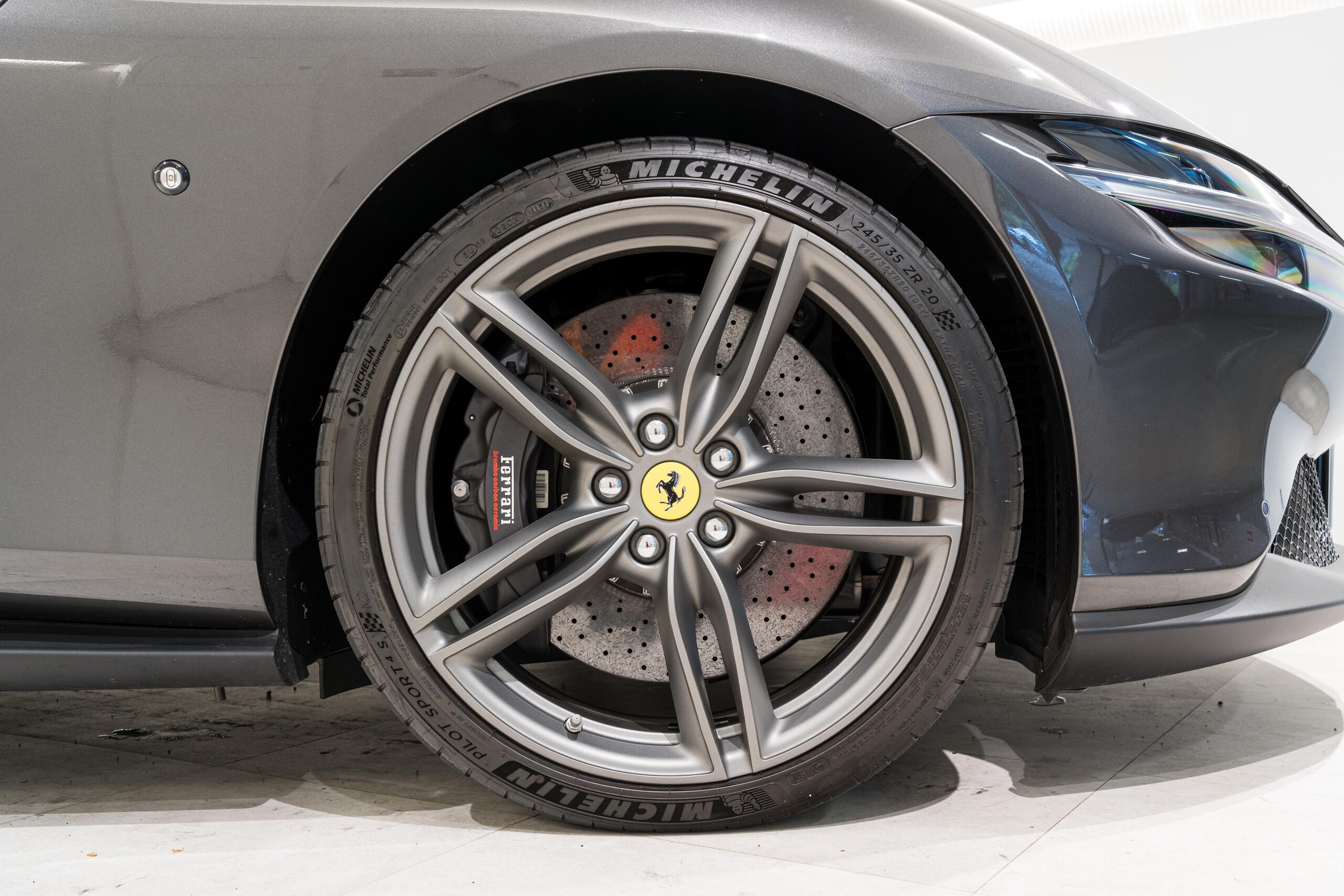 2021 Ferrari Roma — Photo 7 / 22