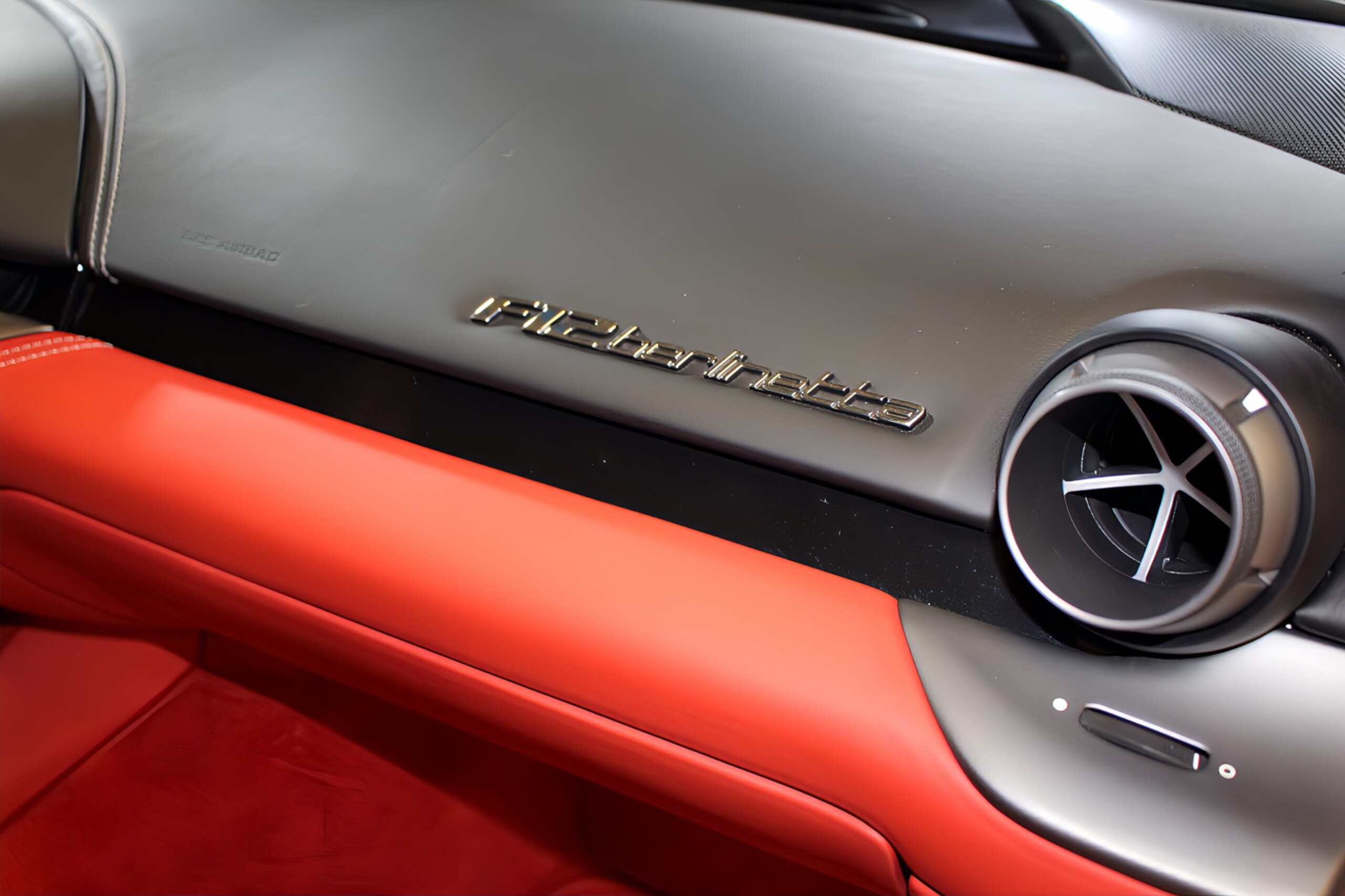 2013 Ferrari F12 Berlinetta — Photo 17 / 48