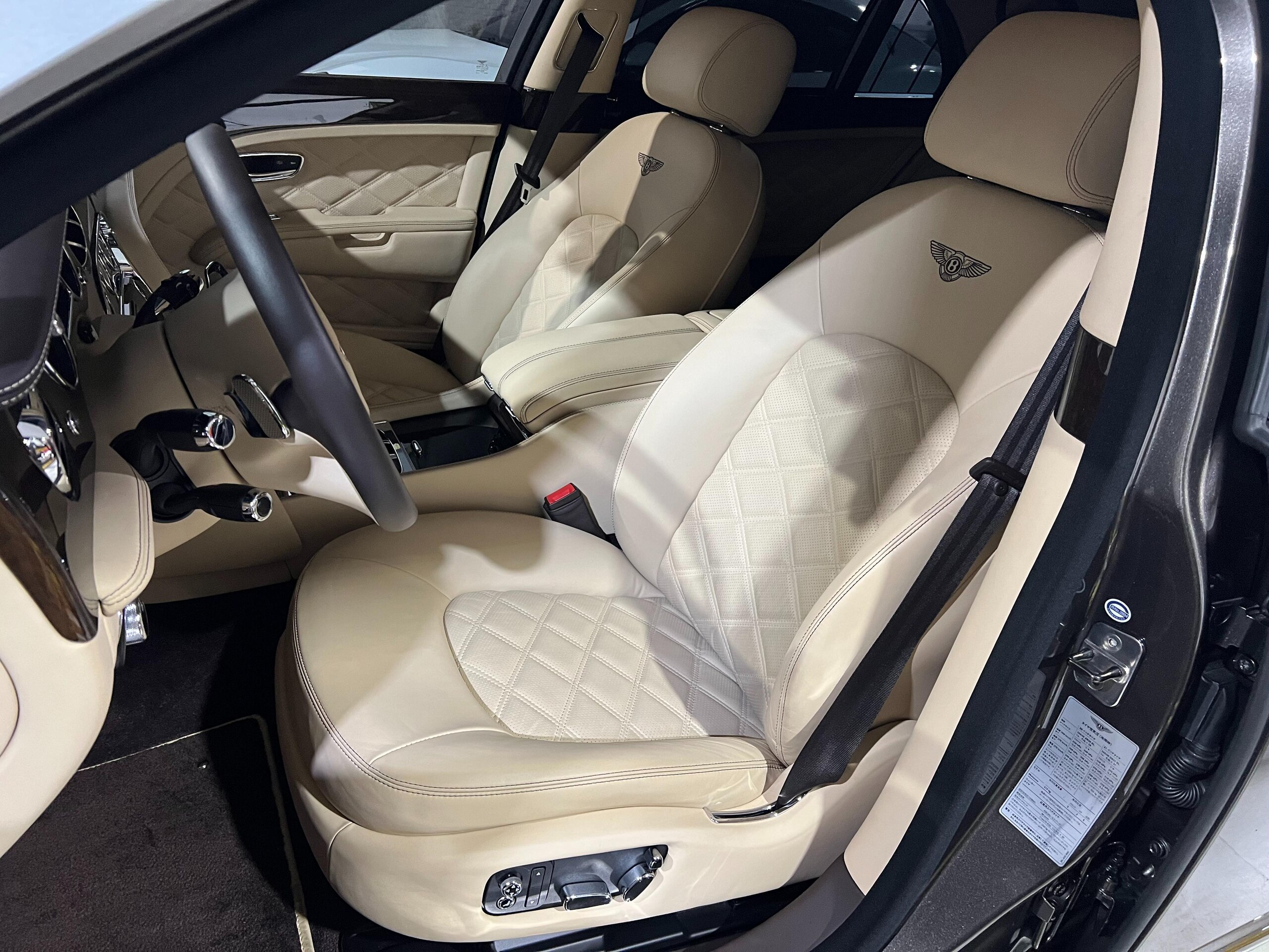 2014 Bentley Mulsanne — Photo 10 / 34
