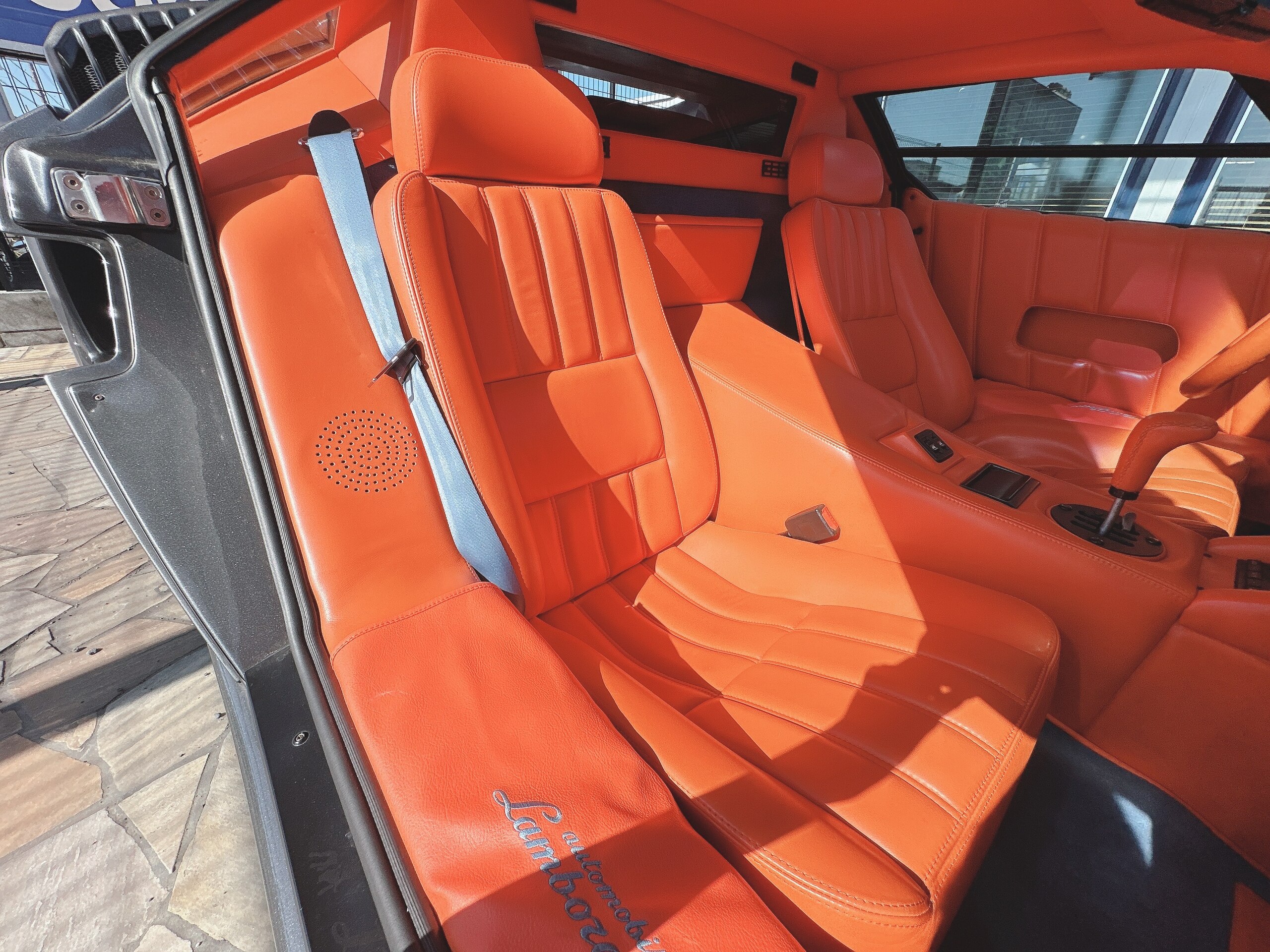 1993 Lamborghini Countach Anniversary Edition — Photo 14 / 16