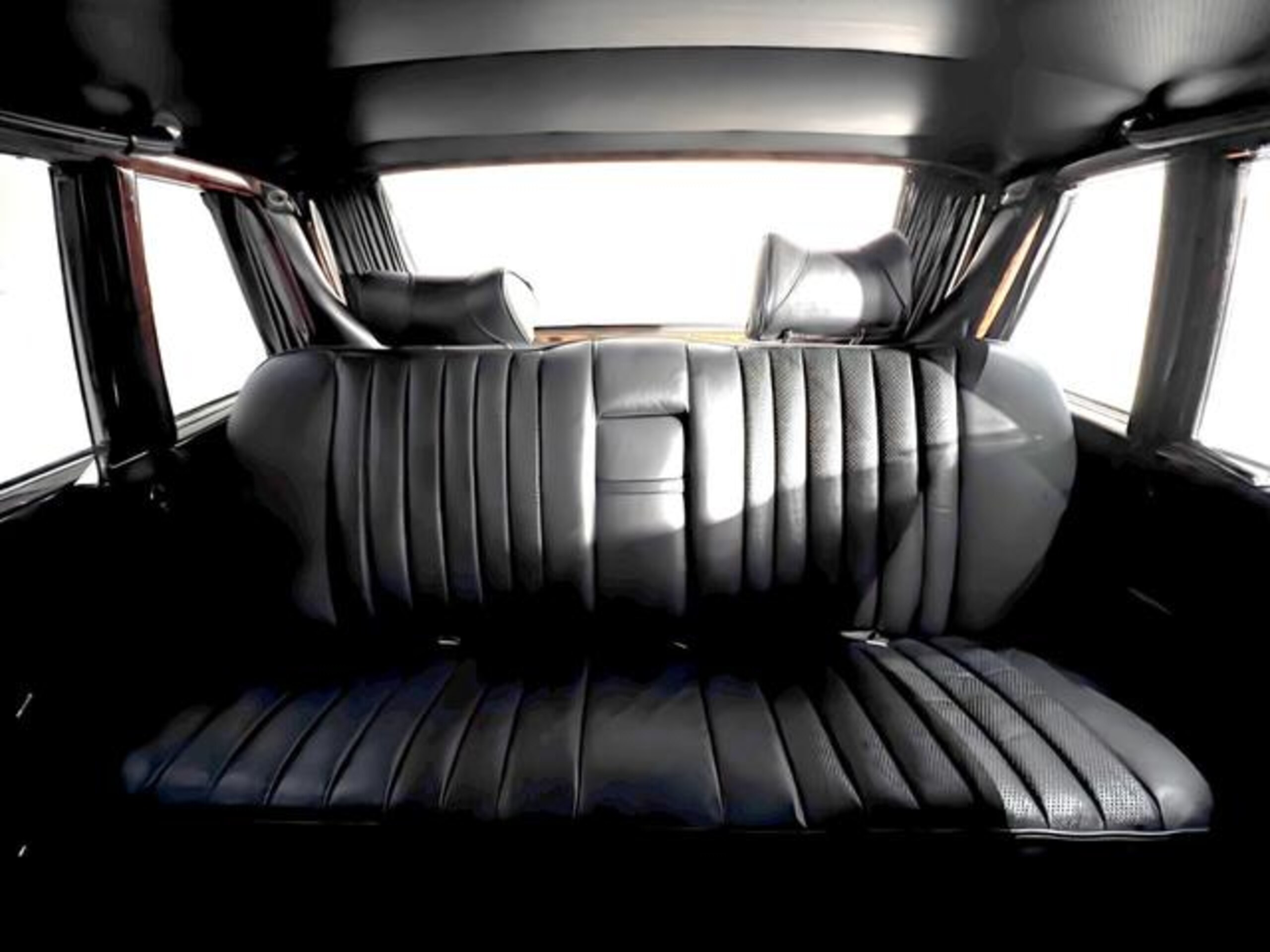 1989 Mercedes Benz 600 Pullman — Photo 17 / 24