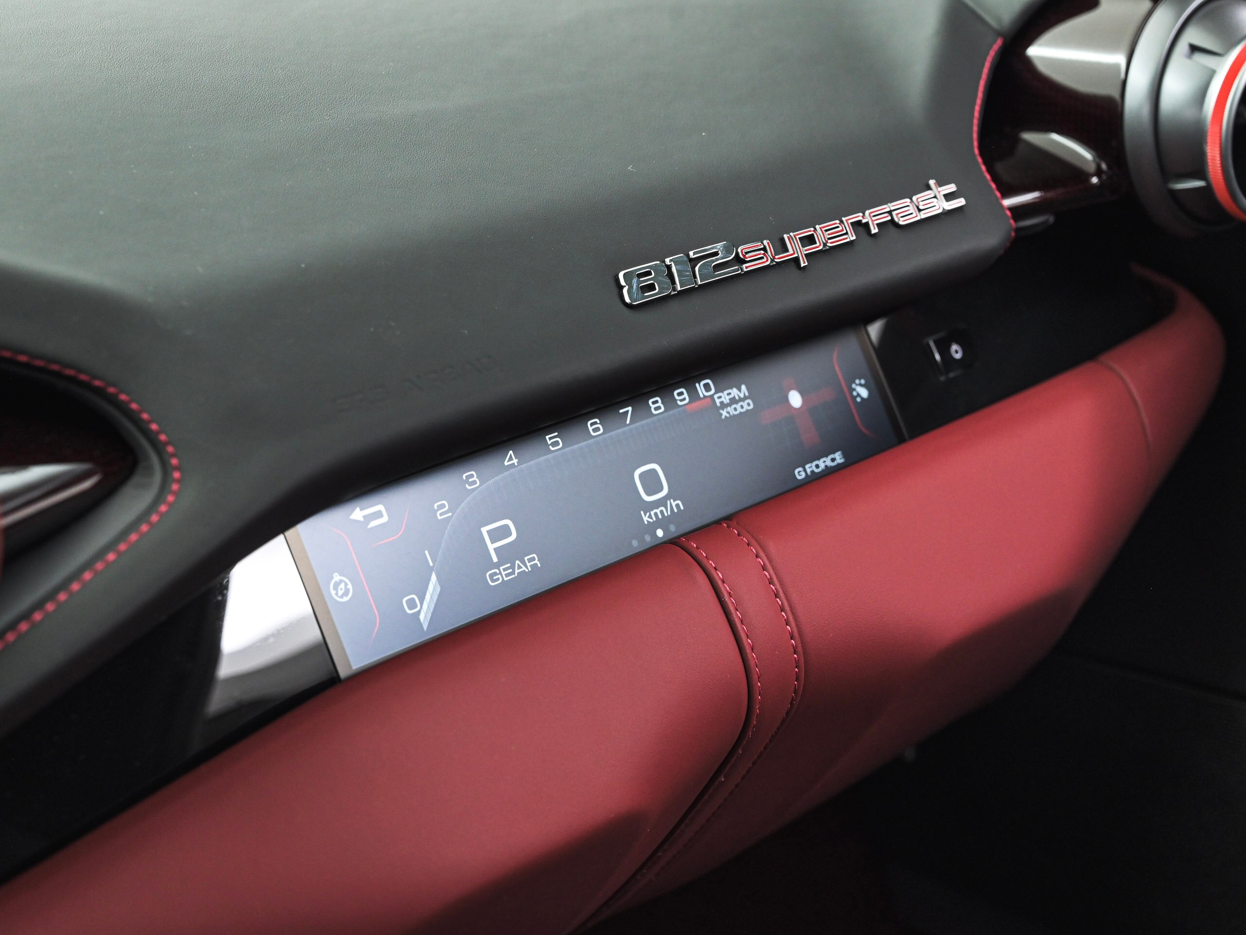 2021 Ferrari 812 Superfast — Photo 21 / 31