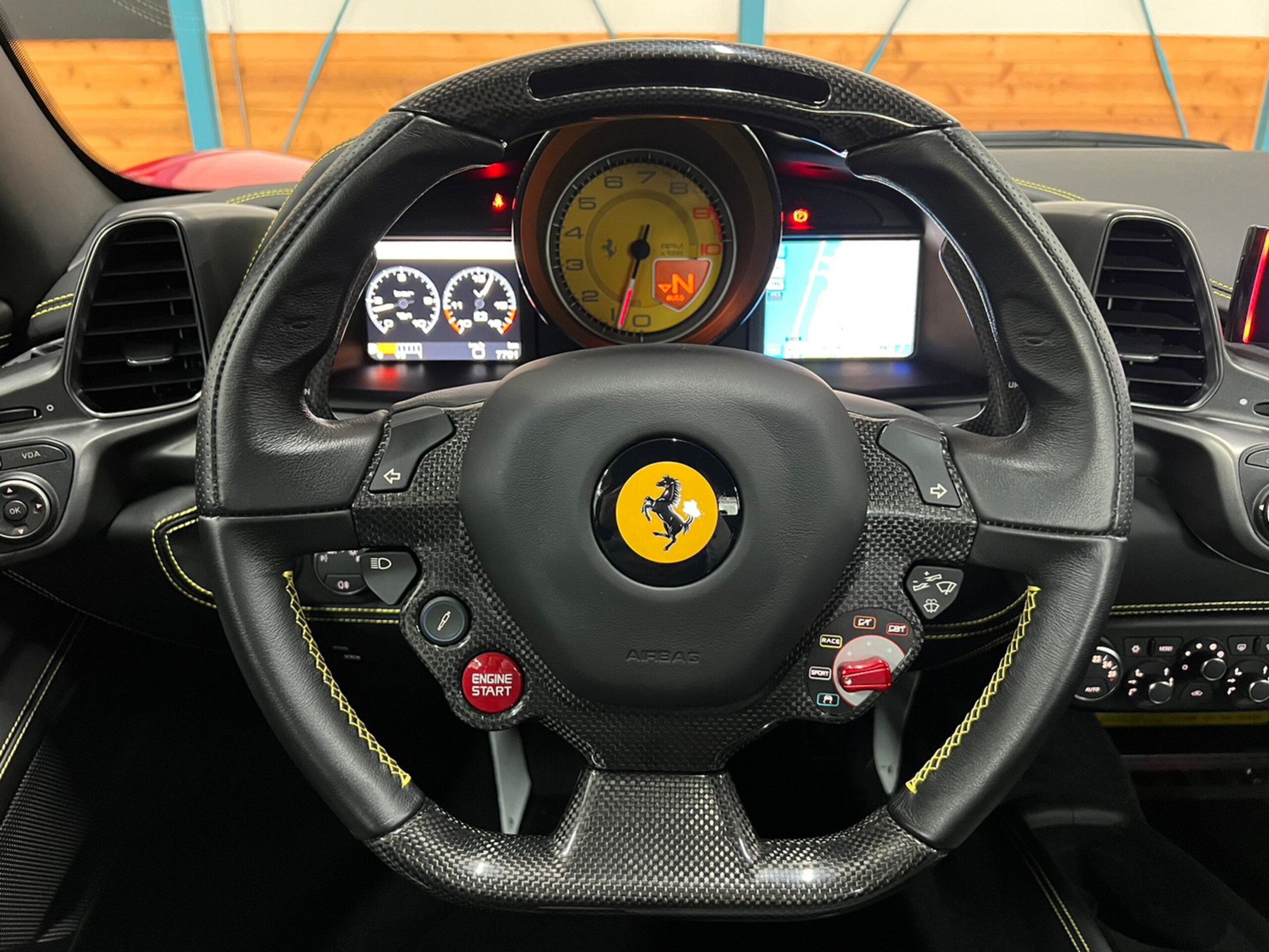 2010 Ferrari 458 Italia F1 DCT — Photo 10 / 30