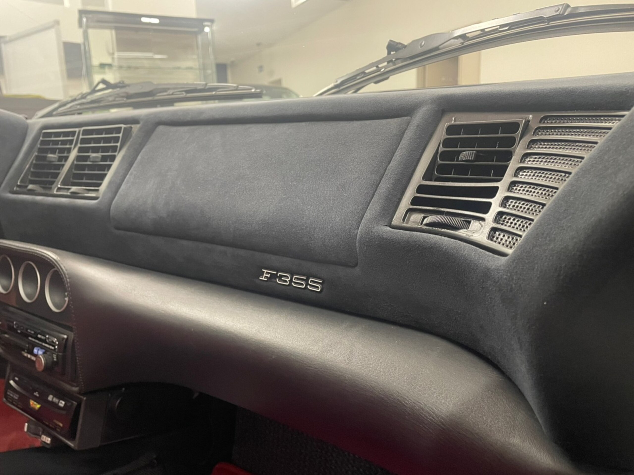 2000 Ferrari F355 GTS — Photo 18 / 23
