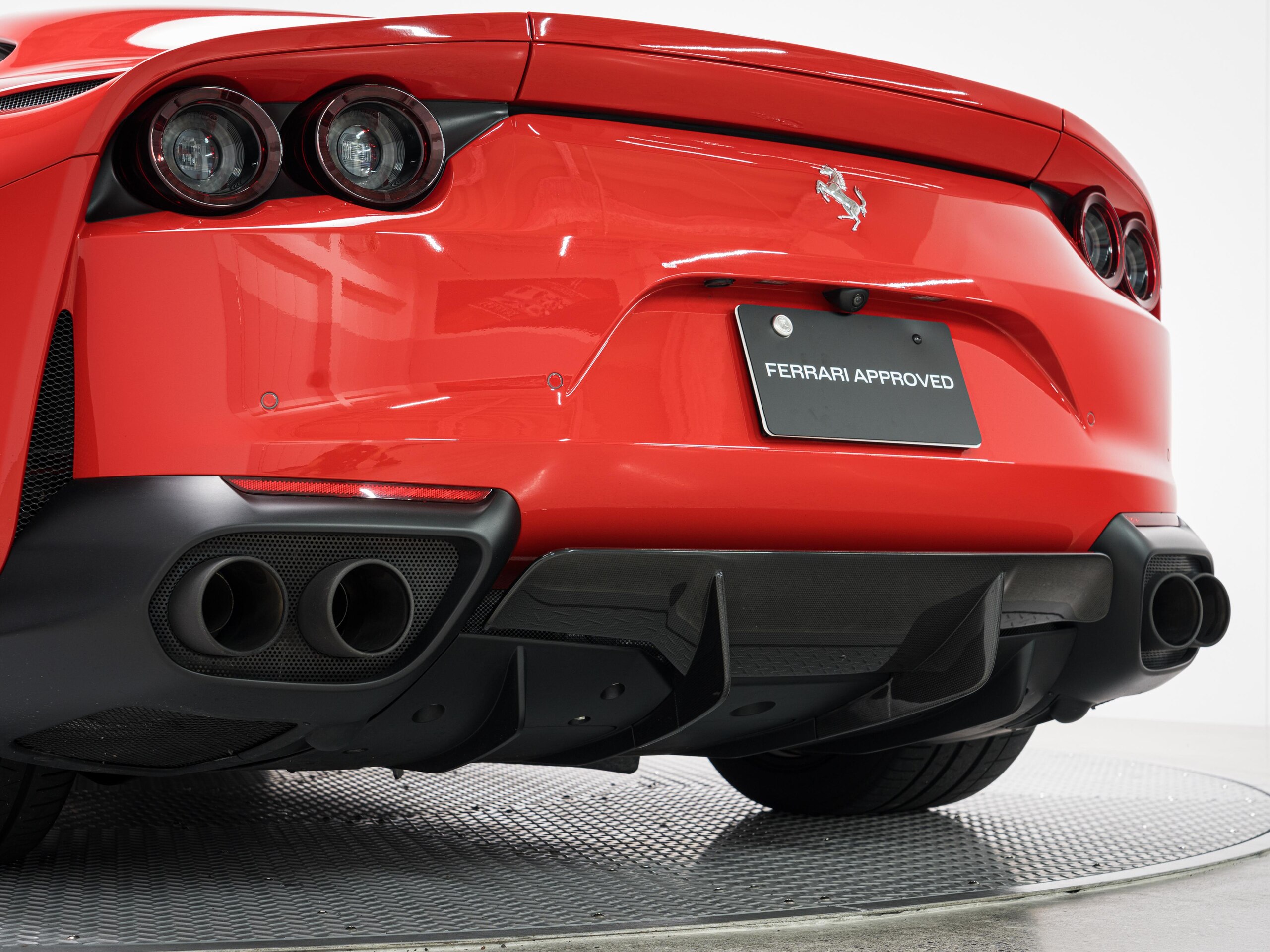 2018 Ferrari 812 Superfast — Photo 18 / 29