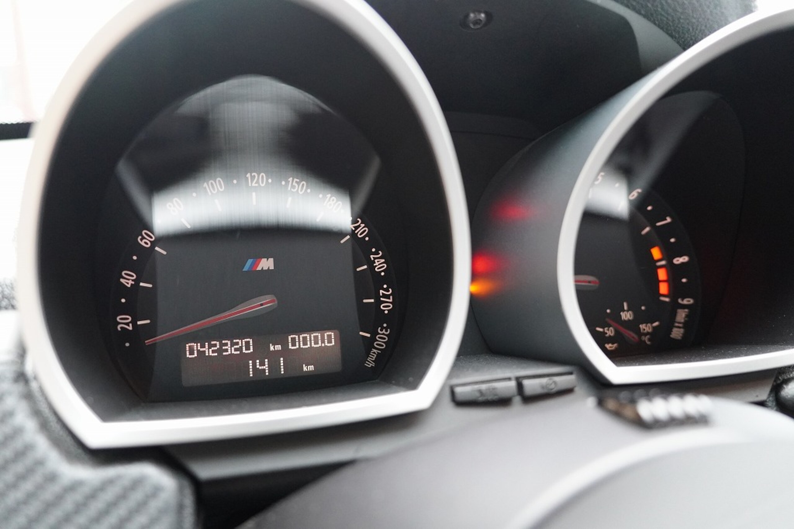 2006 BMW Z4 M Coupe — Photo 9 / 16
