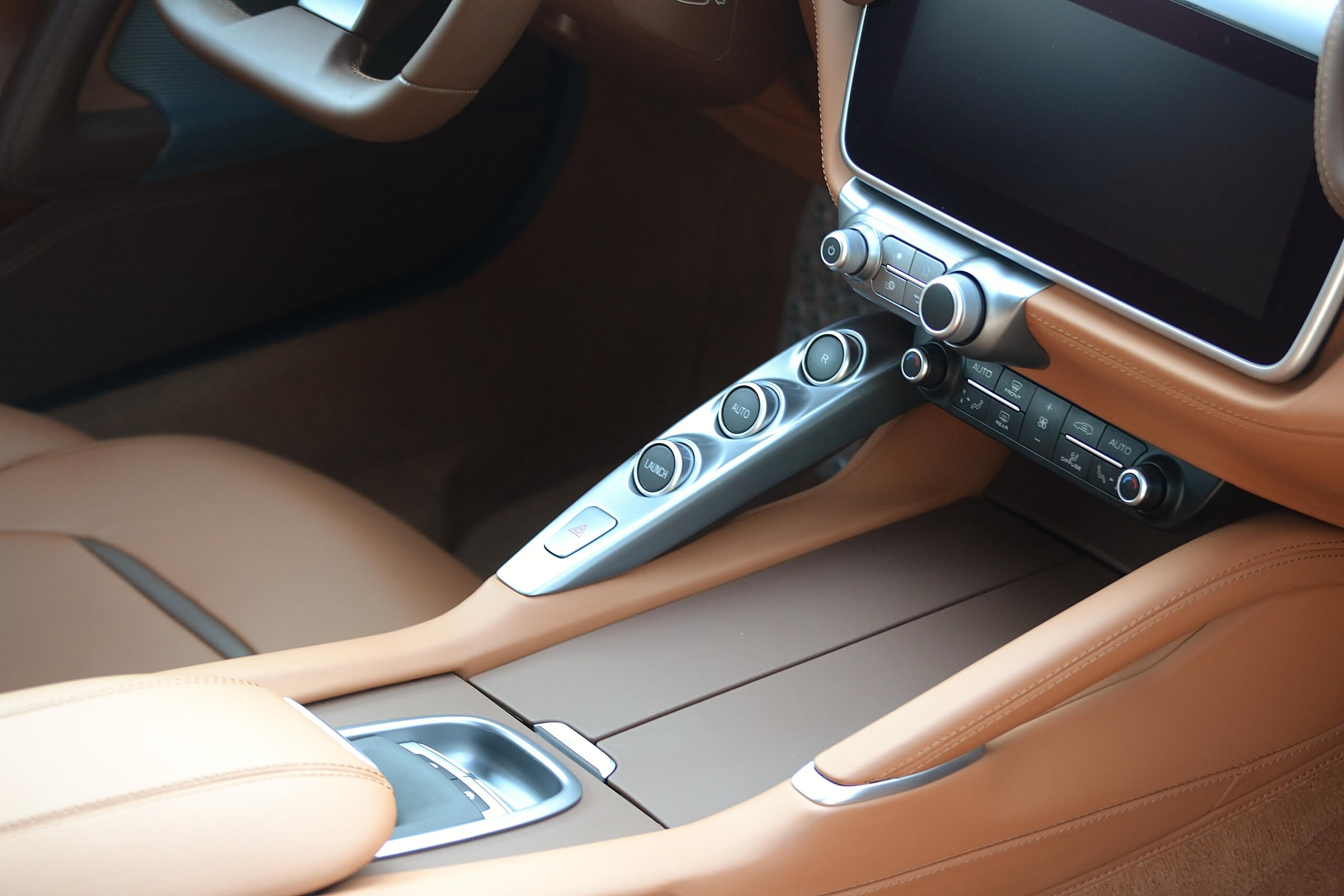 2019 Ferrari GTC4Lusso — Photo 23 / 34
