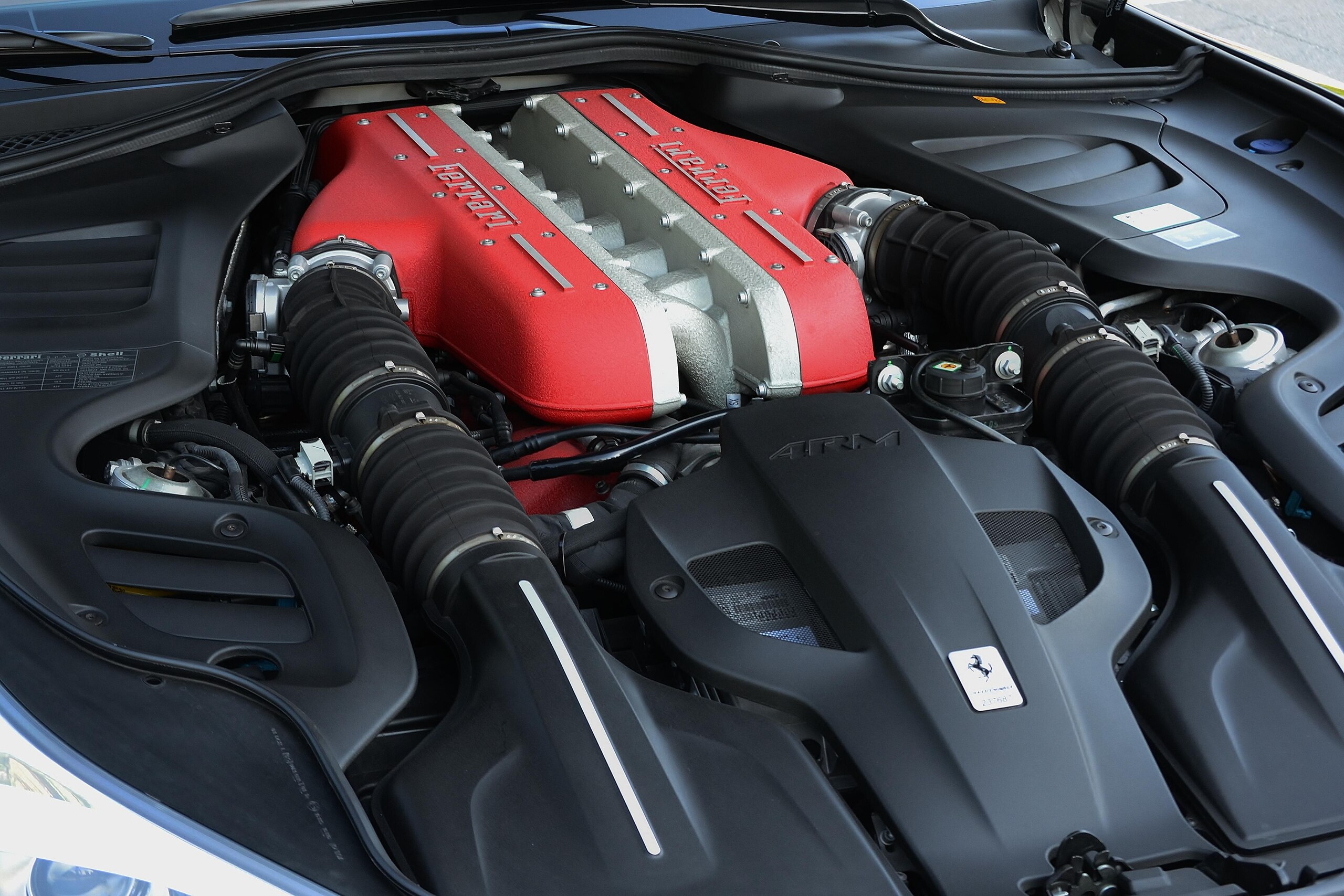 2019 Ferrari GTC4Lusso — Photo 34 / 34