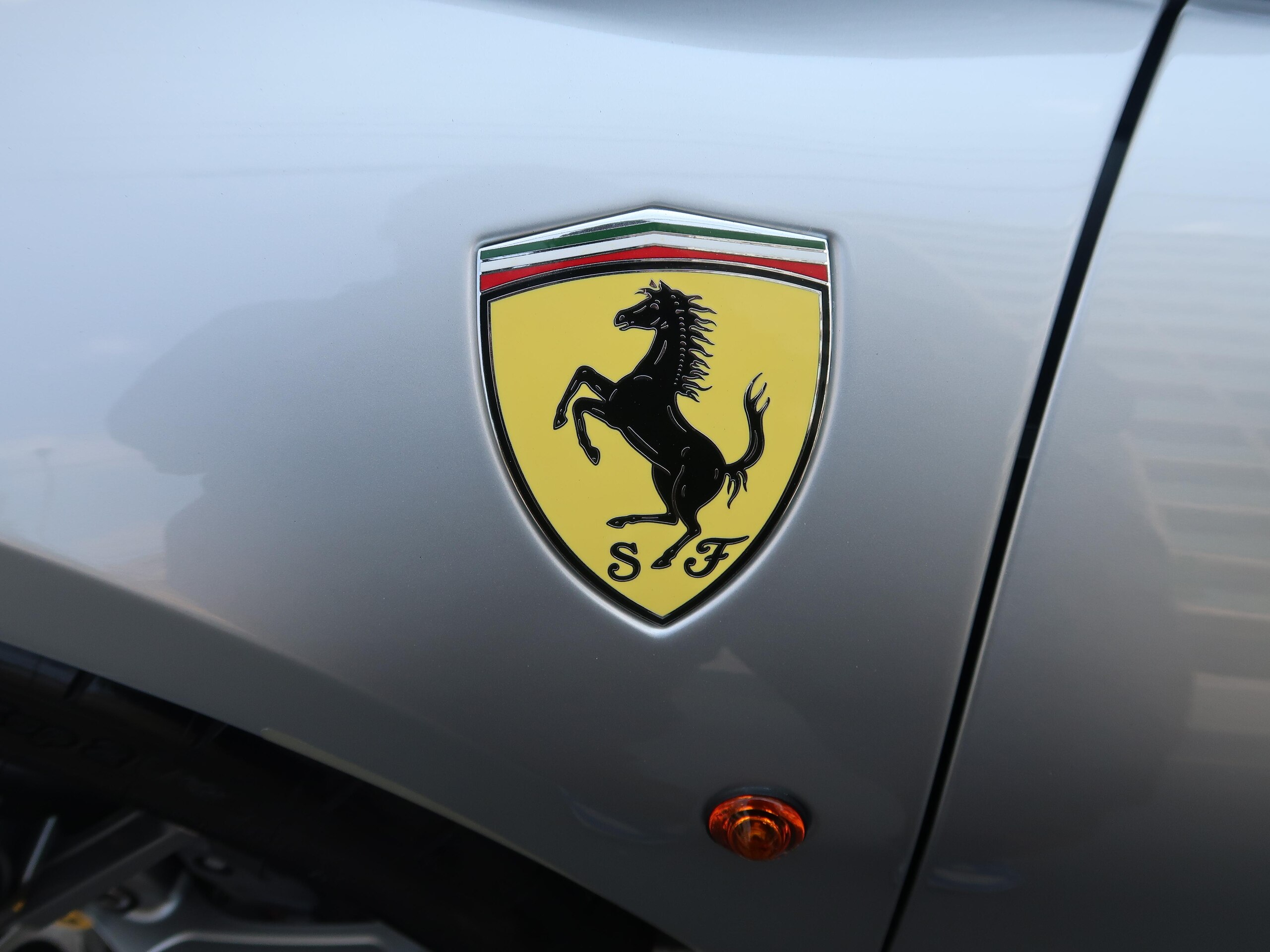 2020 Ferrari 488 Pista — Photo 21 / 53