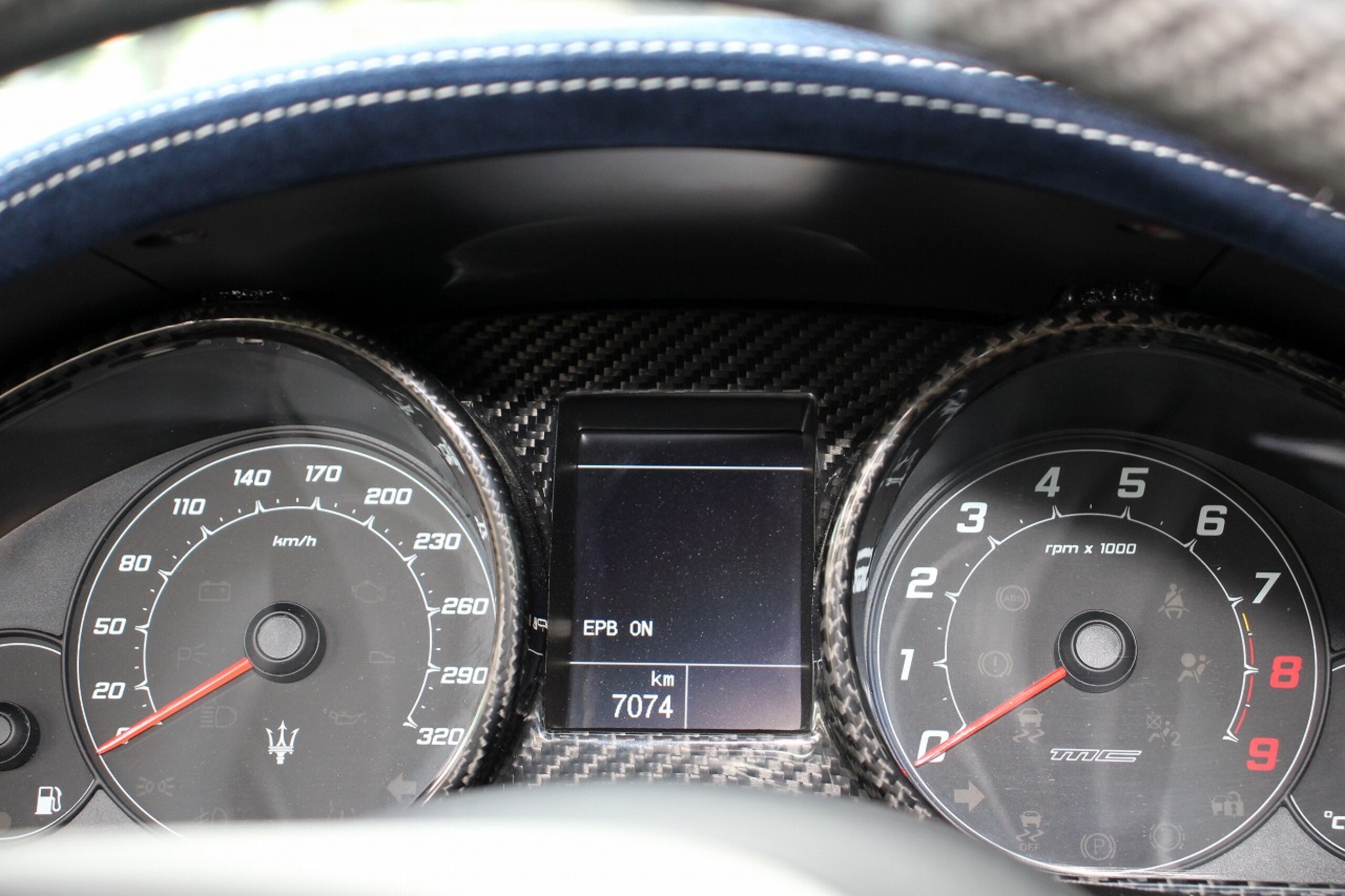 2021 Maserati GranCabrio MC — Photo 17 / 25