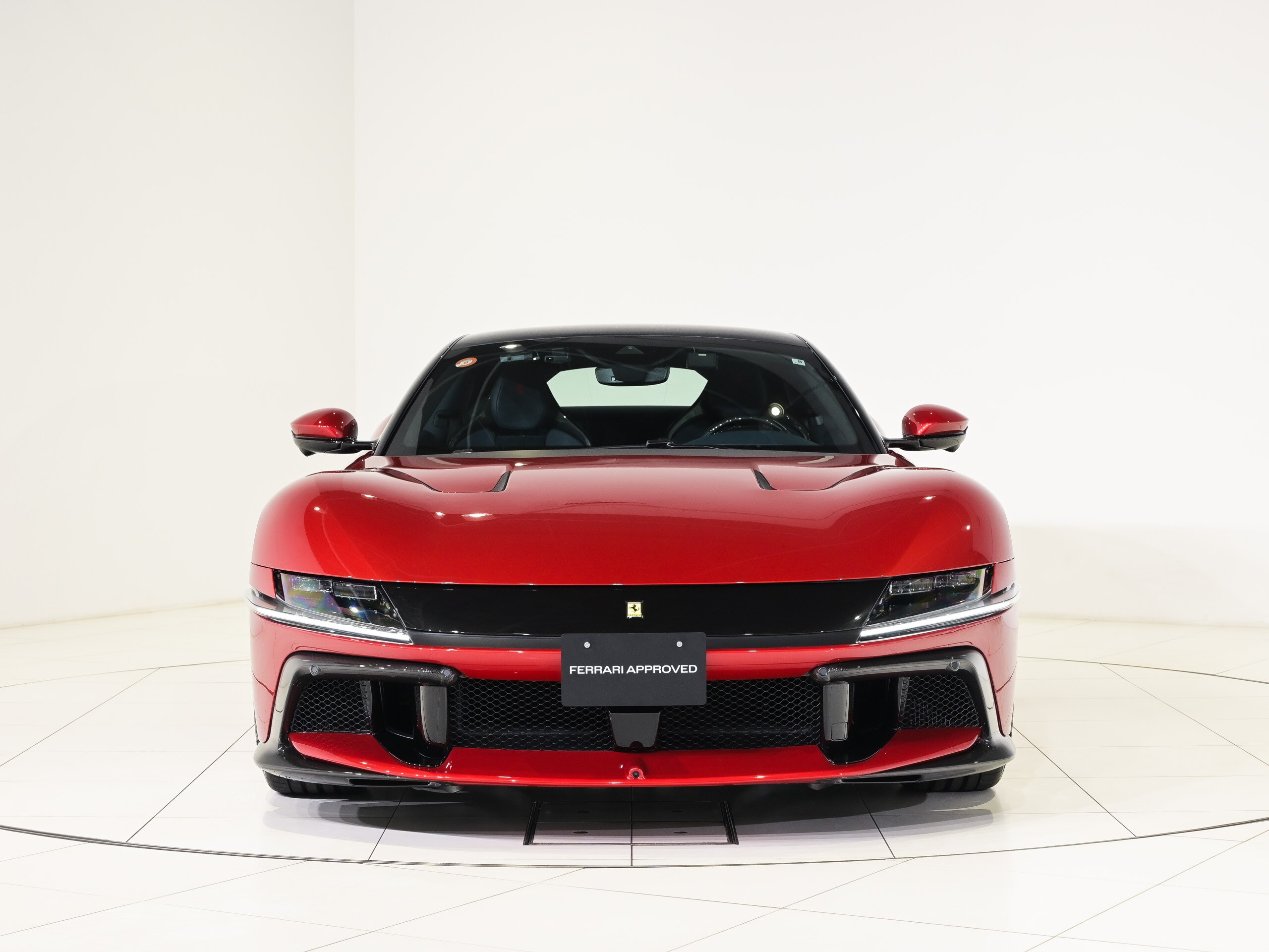 2025 Ferrari 12Cilindri F1 DCT LED-equipped carbon fiber steering wheel for sale in Japan