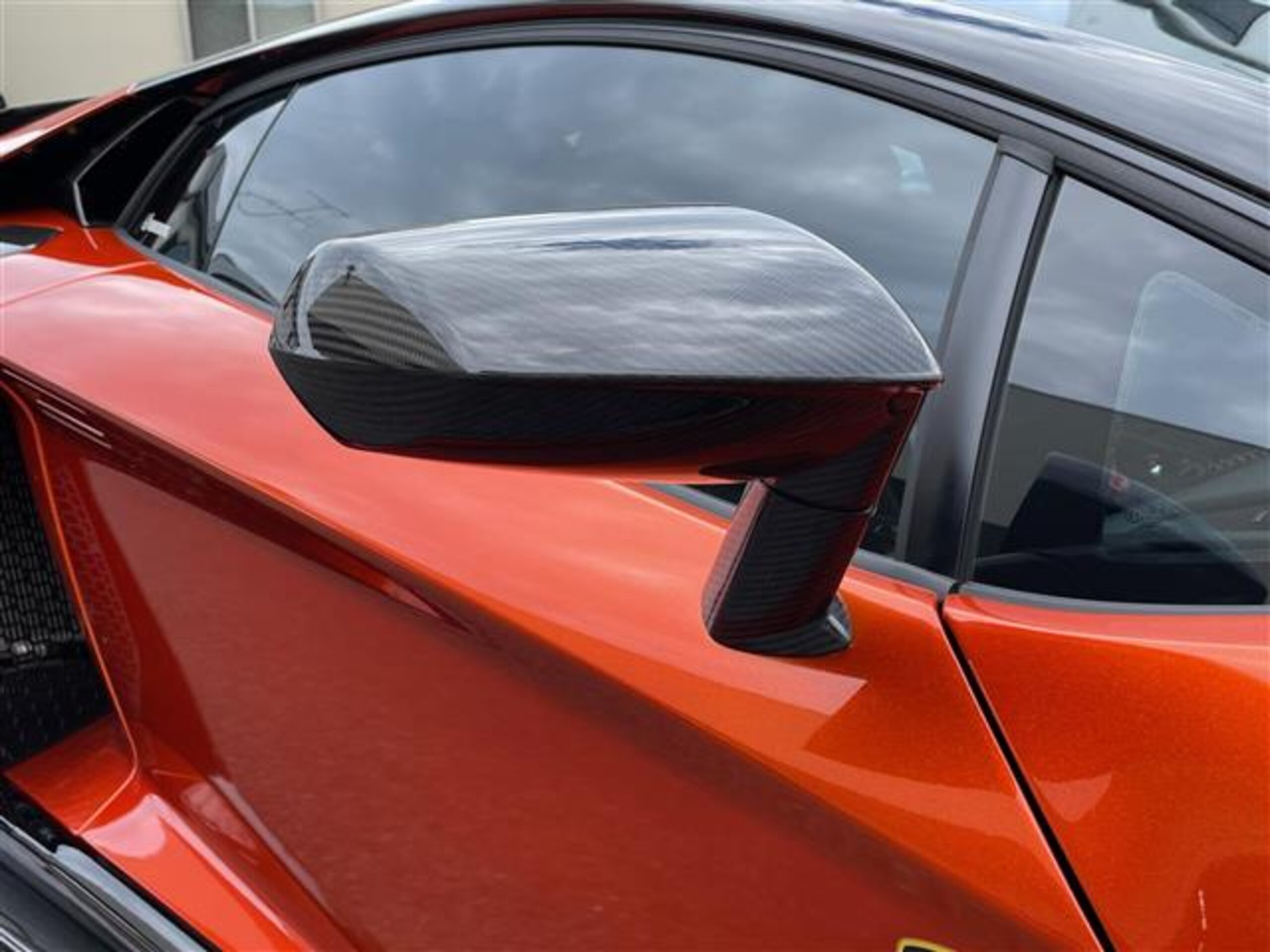 2019 Lamborghini Aventador SVJ — Photo 17 / 20