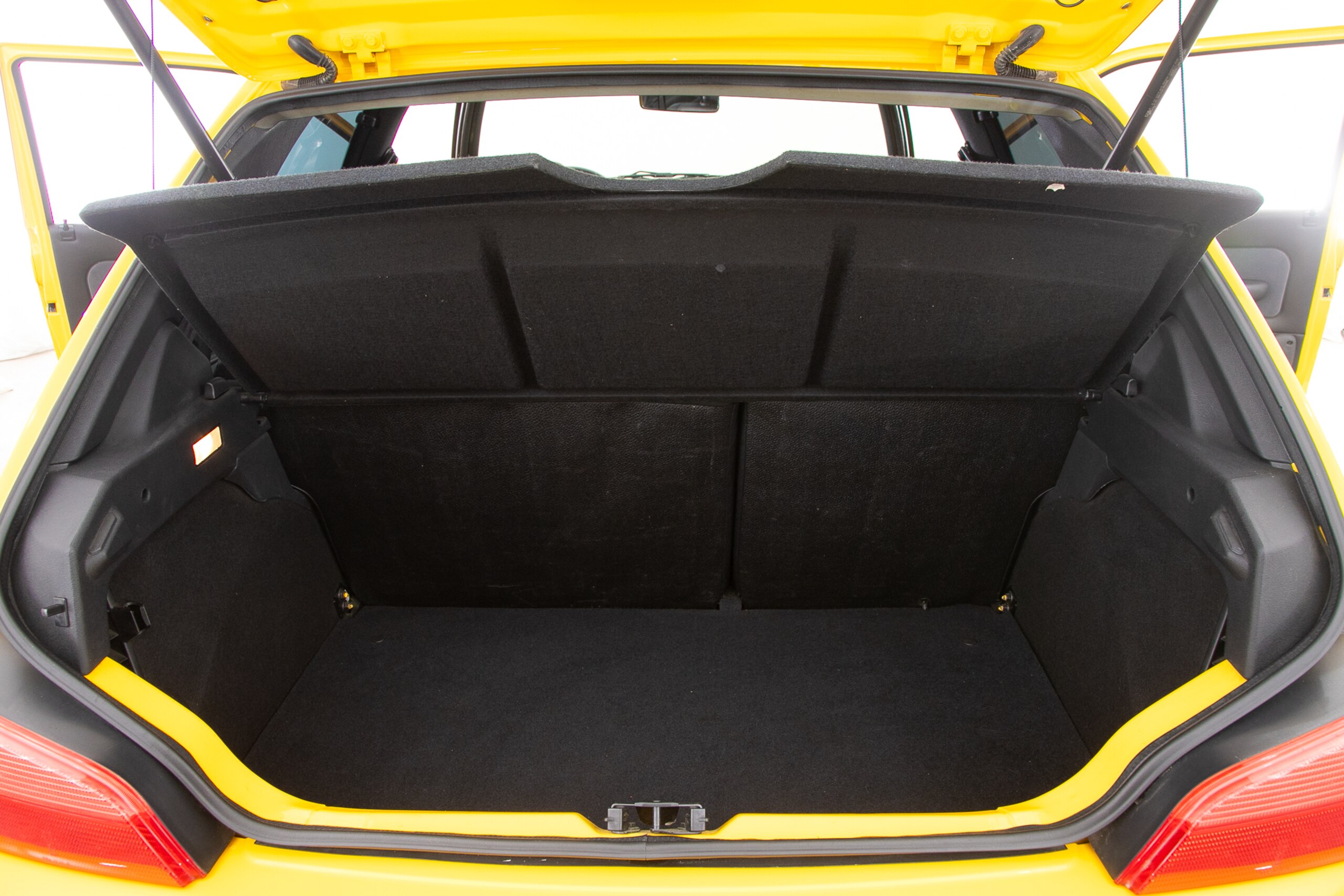 2000 Other Peugeot 106 — Photo 16 / 16