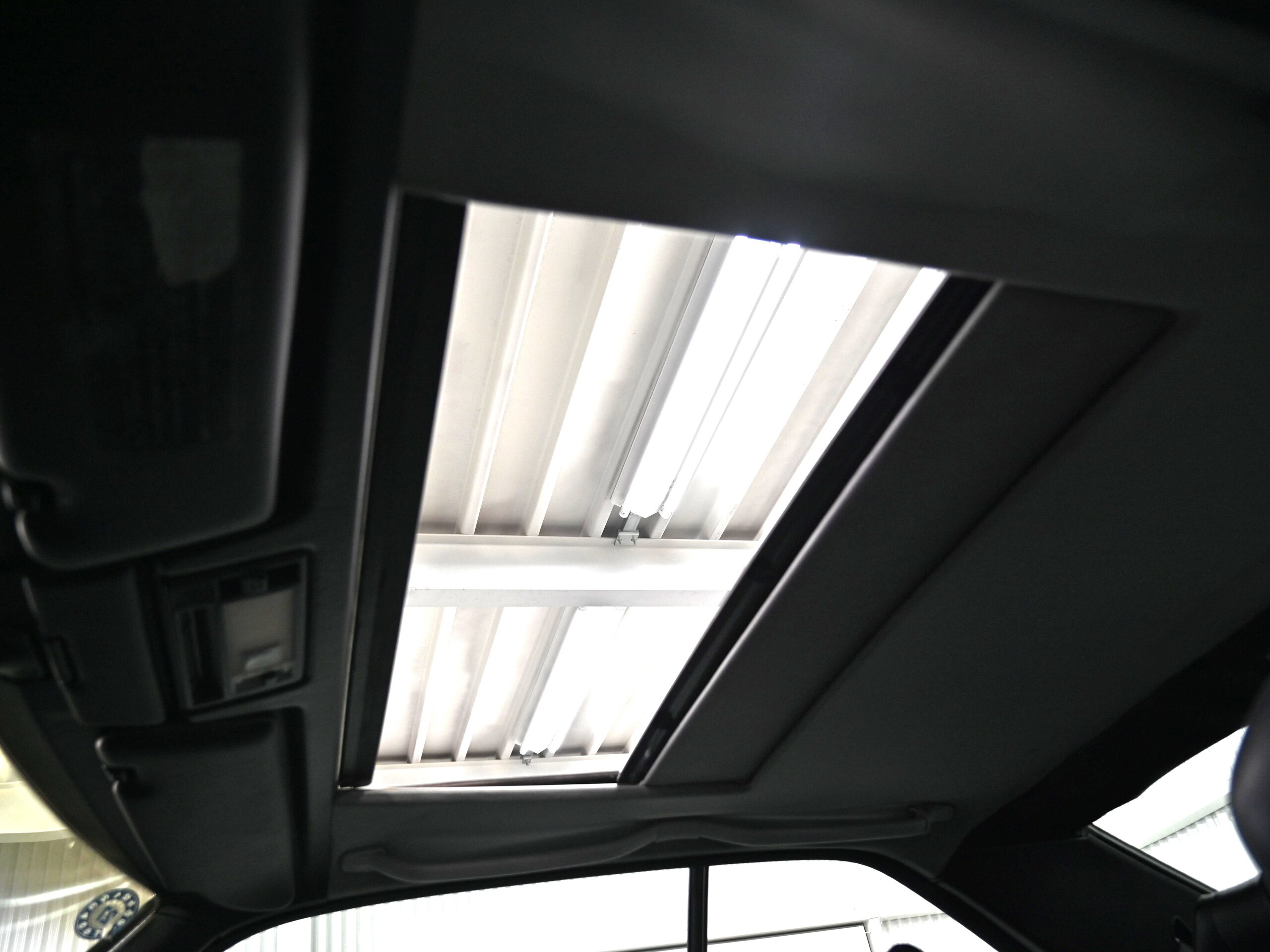 1991 Mercedes Benz 560SEC — Photo 11 / 21