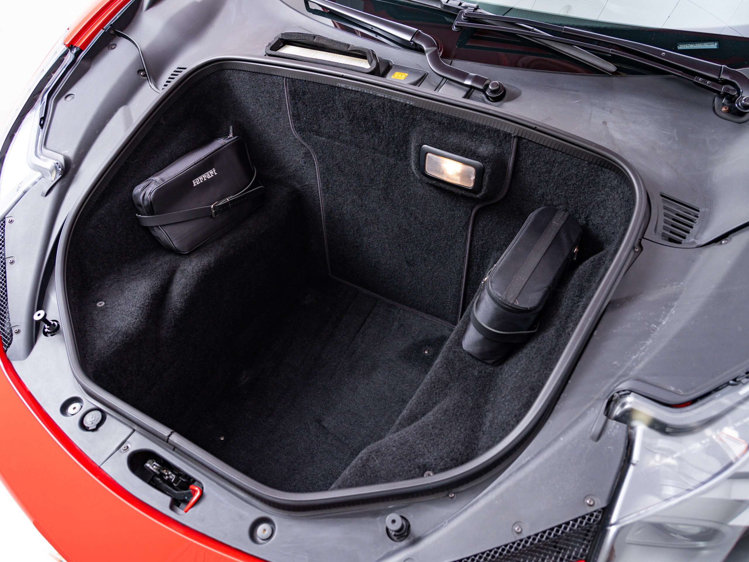 2011 Ferrari 458 Italia F1 DCT — Photo 21 / 21