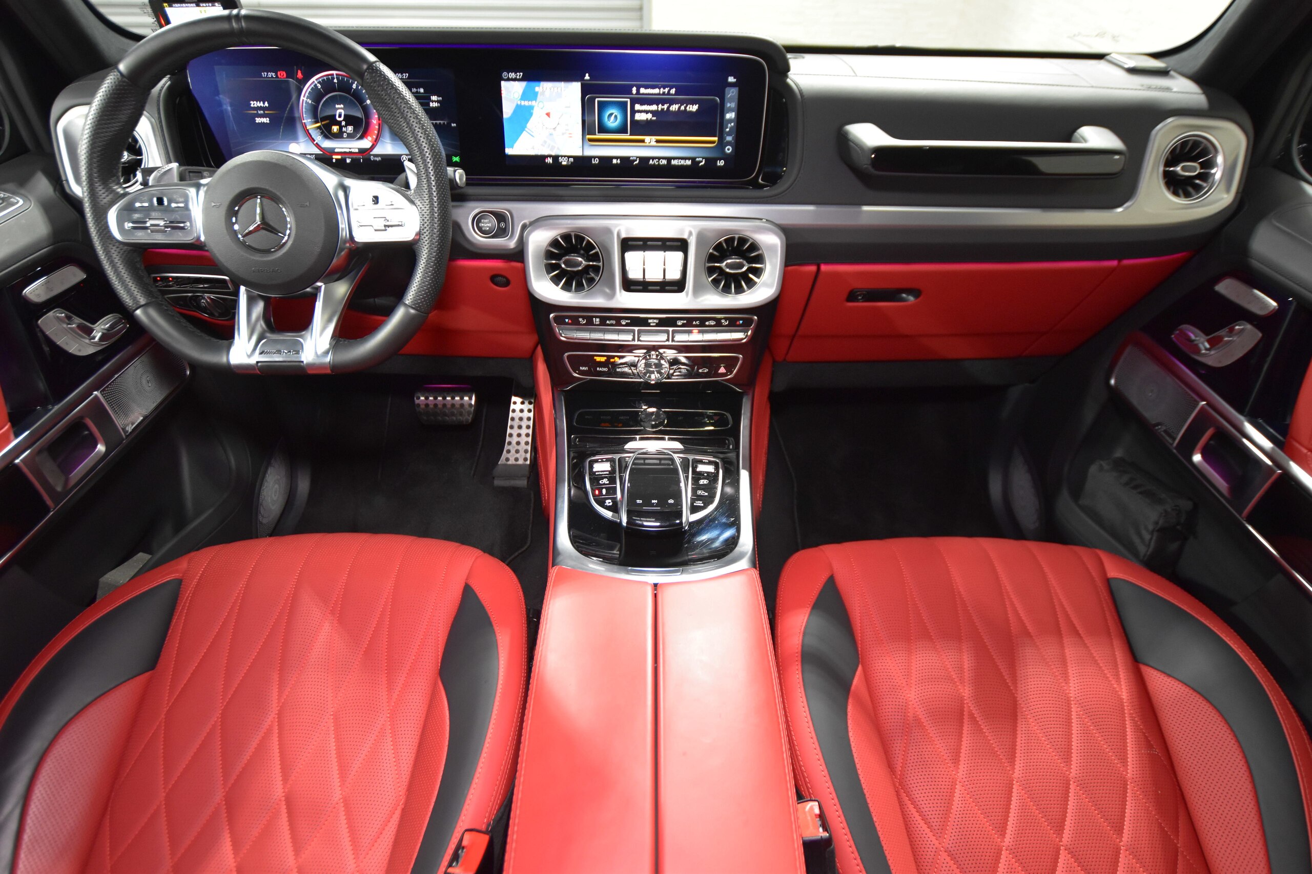 2020 Mercedes Benz G63 AMG — Photo 13 / 32