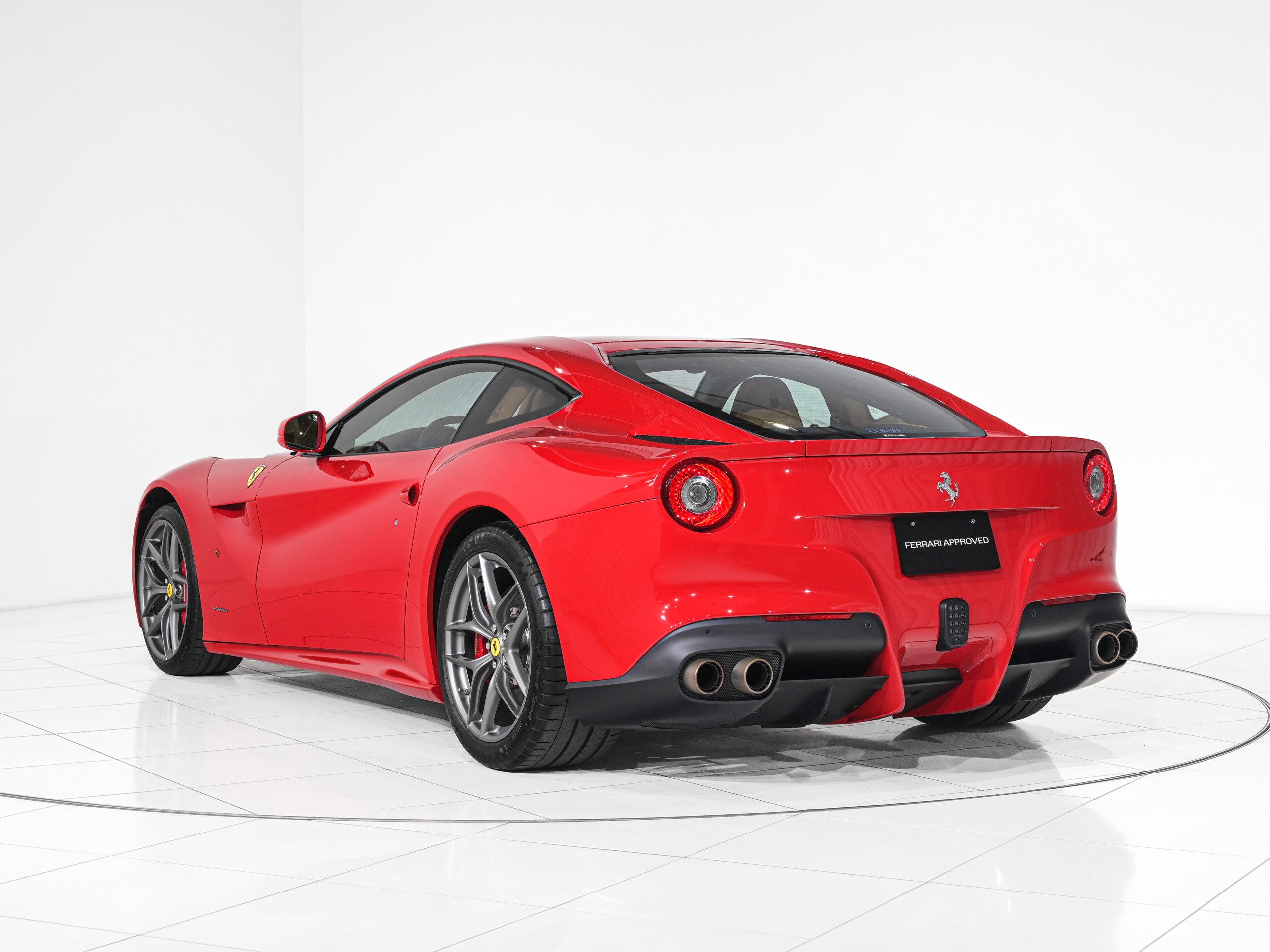 2013 Ferrari F12 Berlinetta — Photo 21 / 35