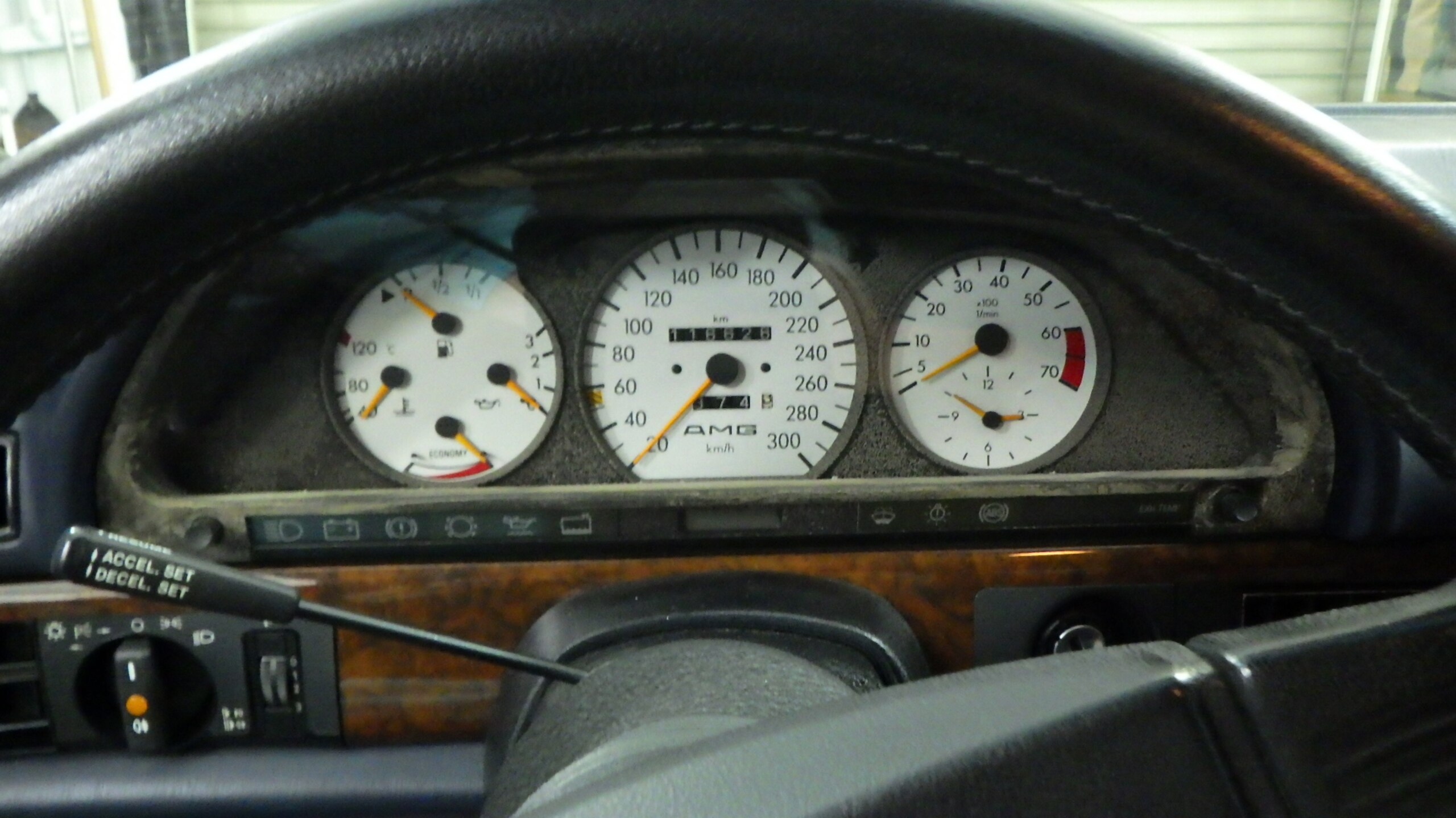 1990 Mercedes Benz 560SEL 6.0 AMG — Photo 10 / 17