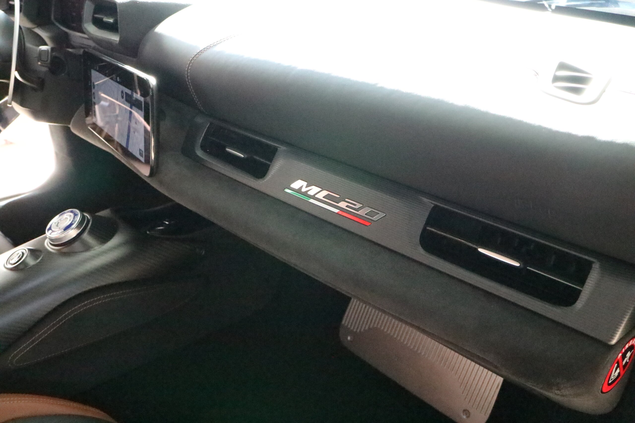 2022 Maserati MC20 — Photo 28 / 32