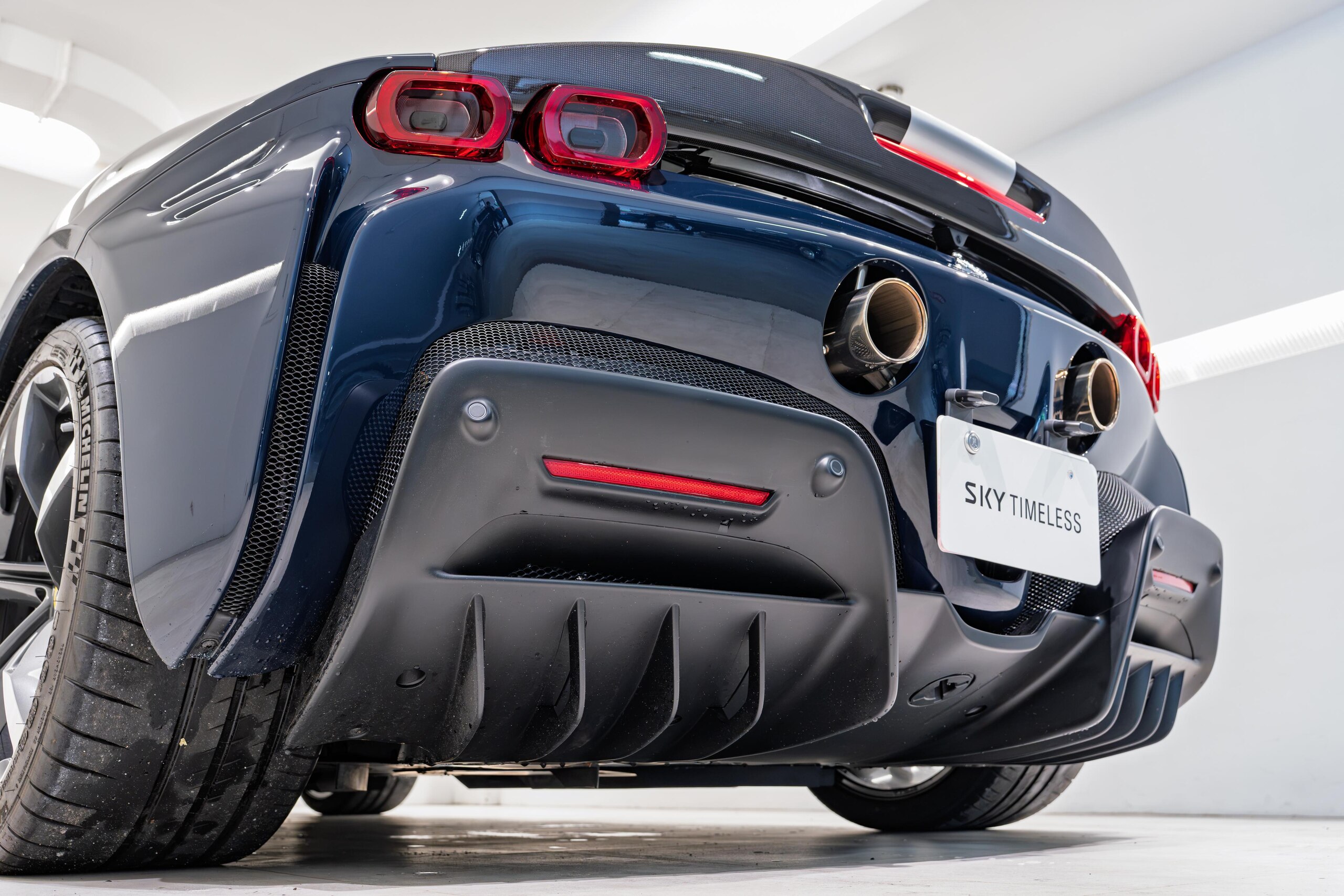 2021 Ferrari SF90 Stradale — Photo 24 / 38