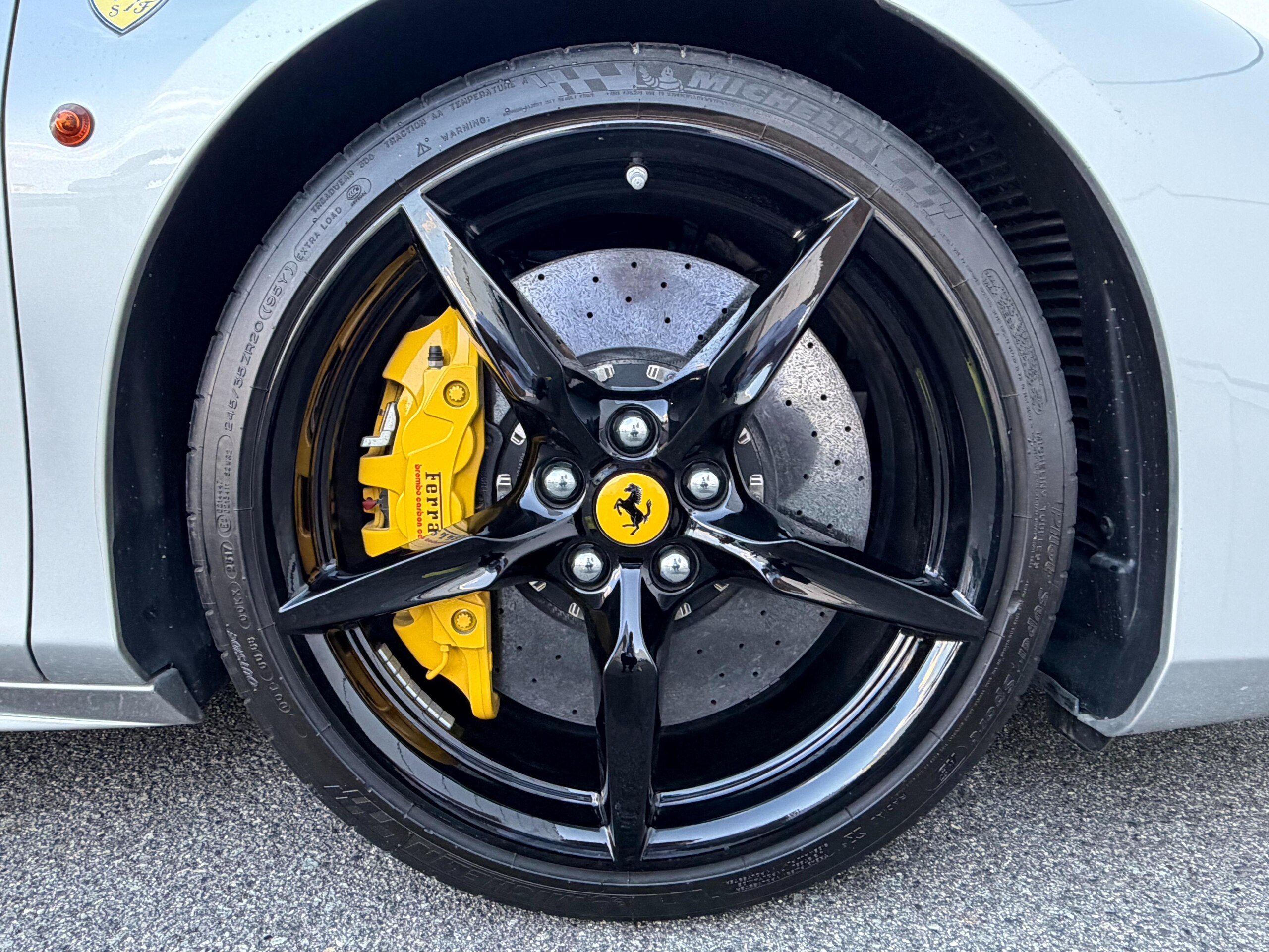 2018 Ferrari 488 Spider — Photo 13 / 26
