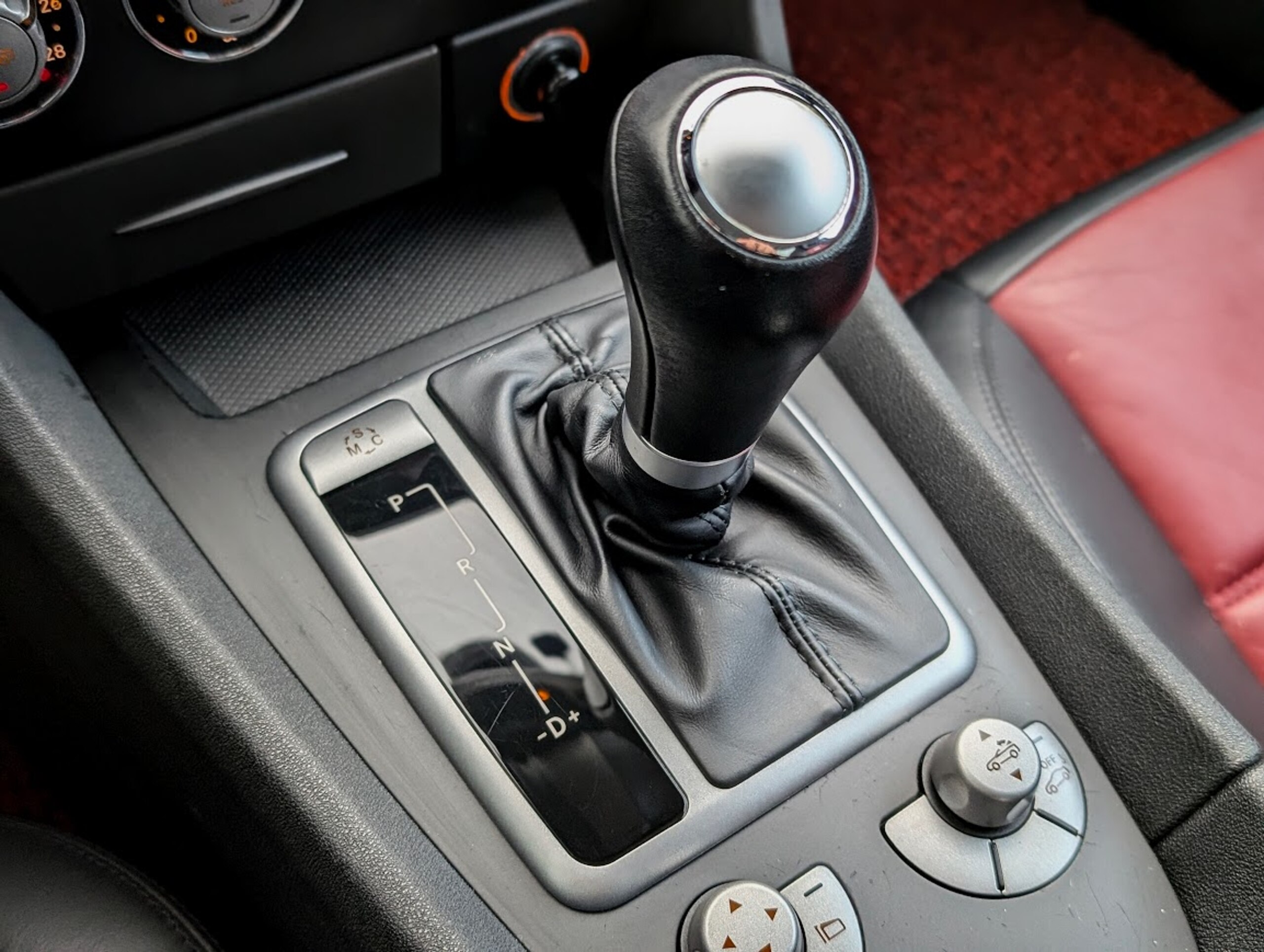 2004 Mercedes Benz SLK55 AMG — Photo 13 / 21