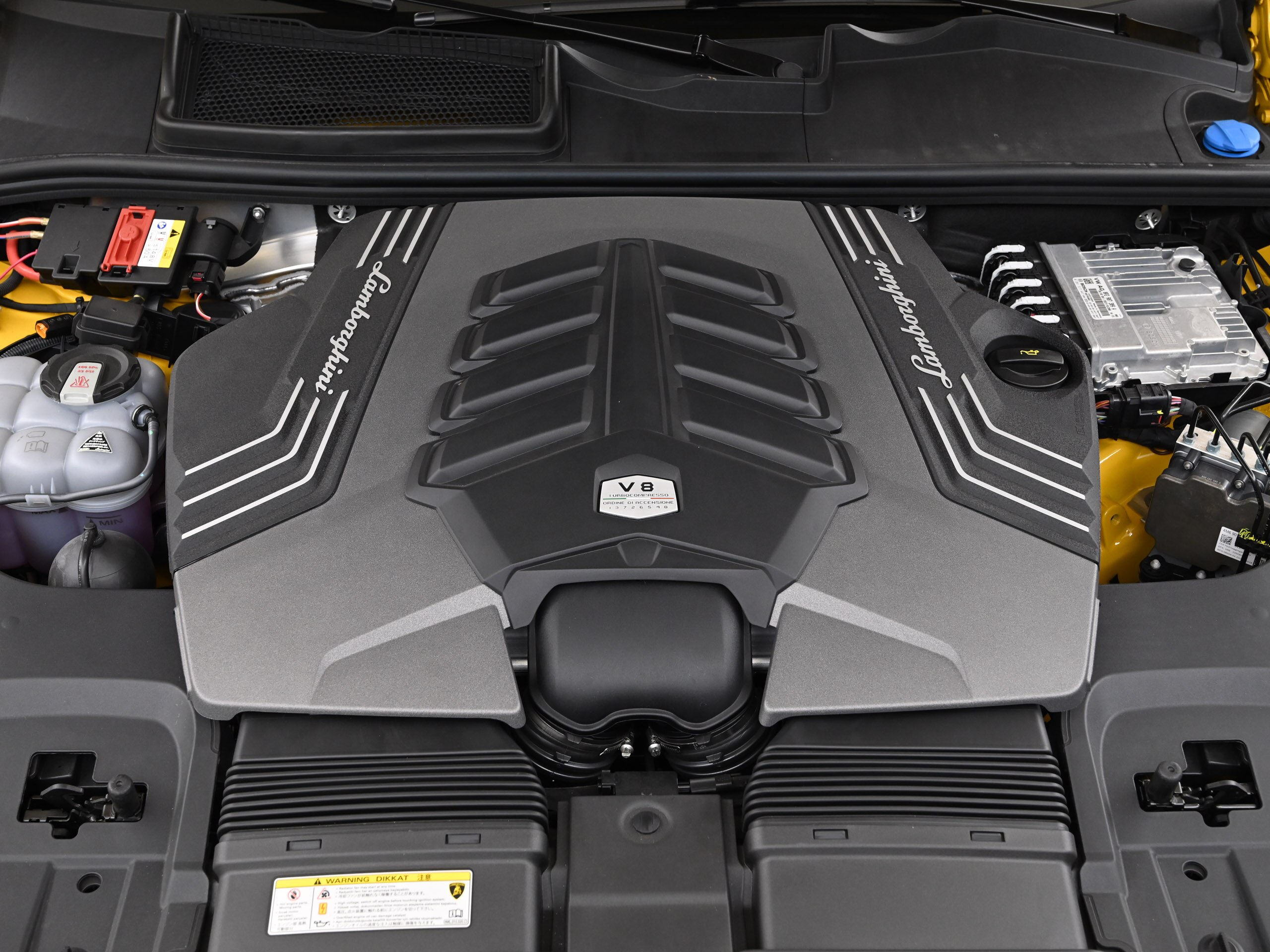 2022 Lamborghini Urus — Photo 20 / 21