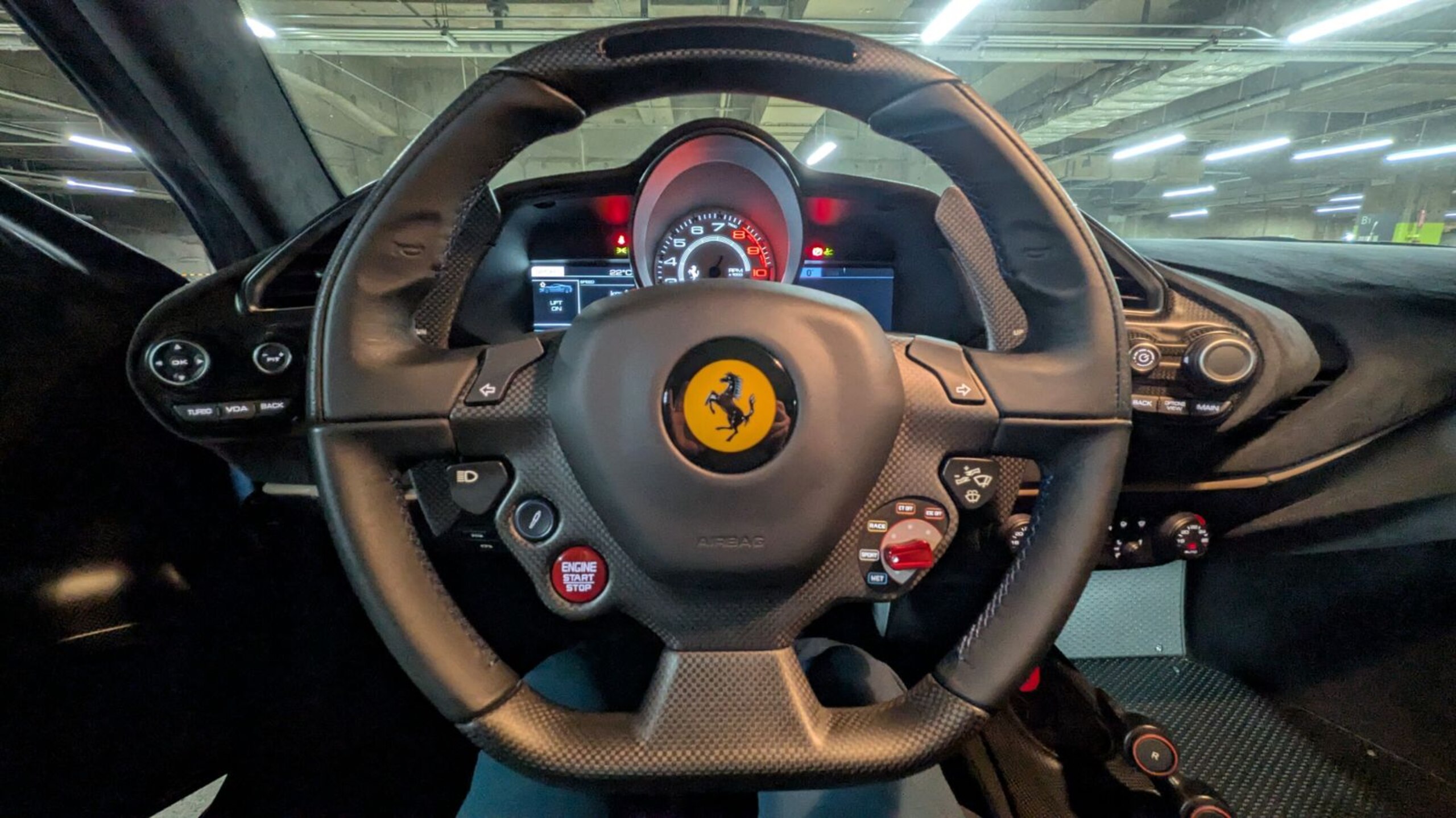 2019 Ferrari 488 Pista — Photo 12 / 24
