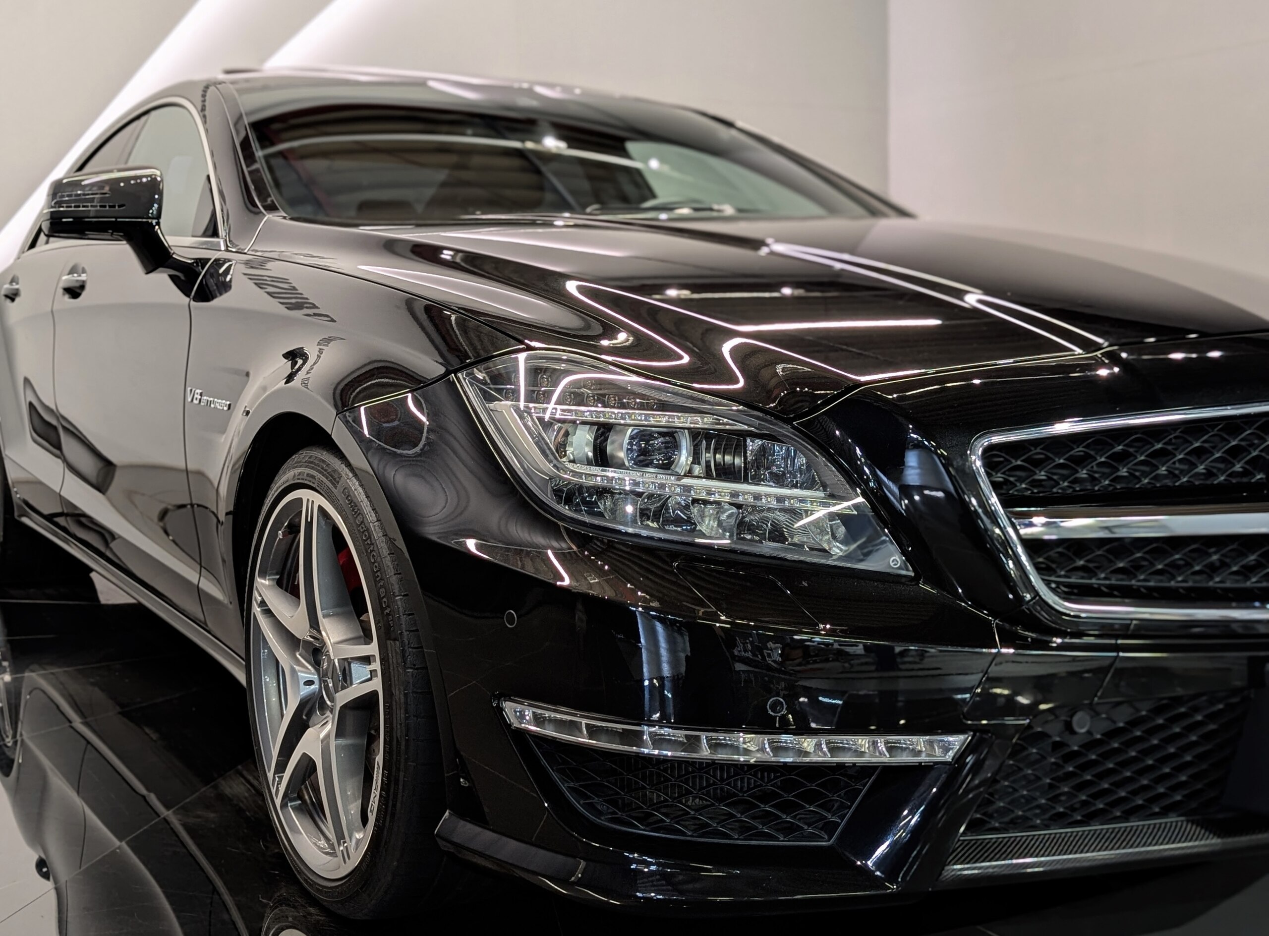 2012 Mercedes Benz CLS63 AMG — Photo 12 / 38