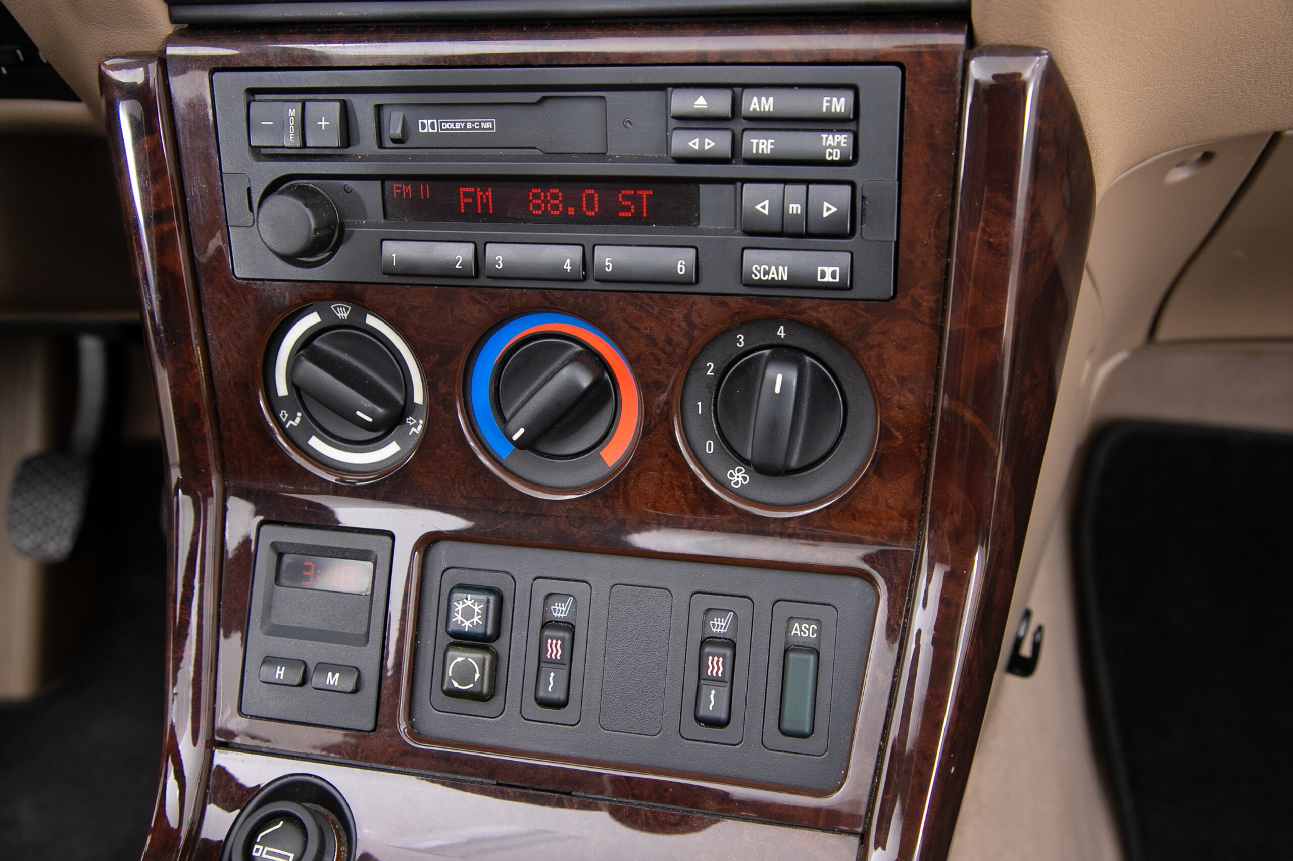 1996 BMW Z3 Roadster — Photo 15 / 26