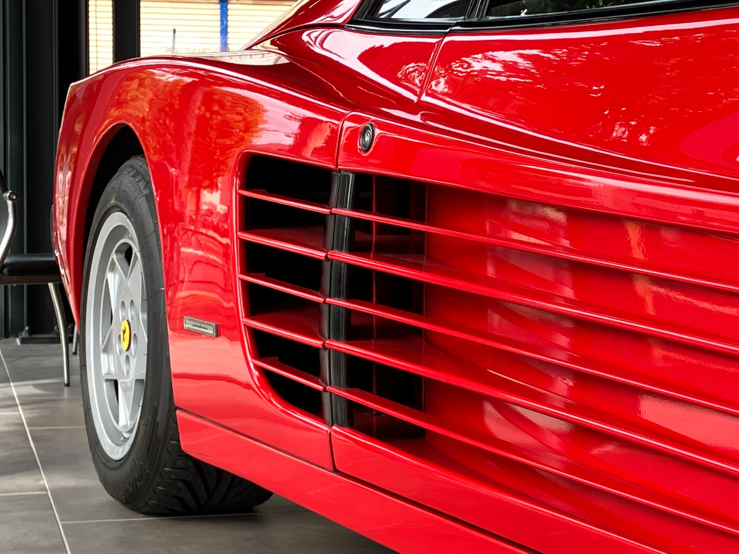 1990 Ferrari Testarossa — Photo 9 / 22