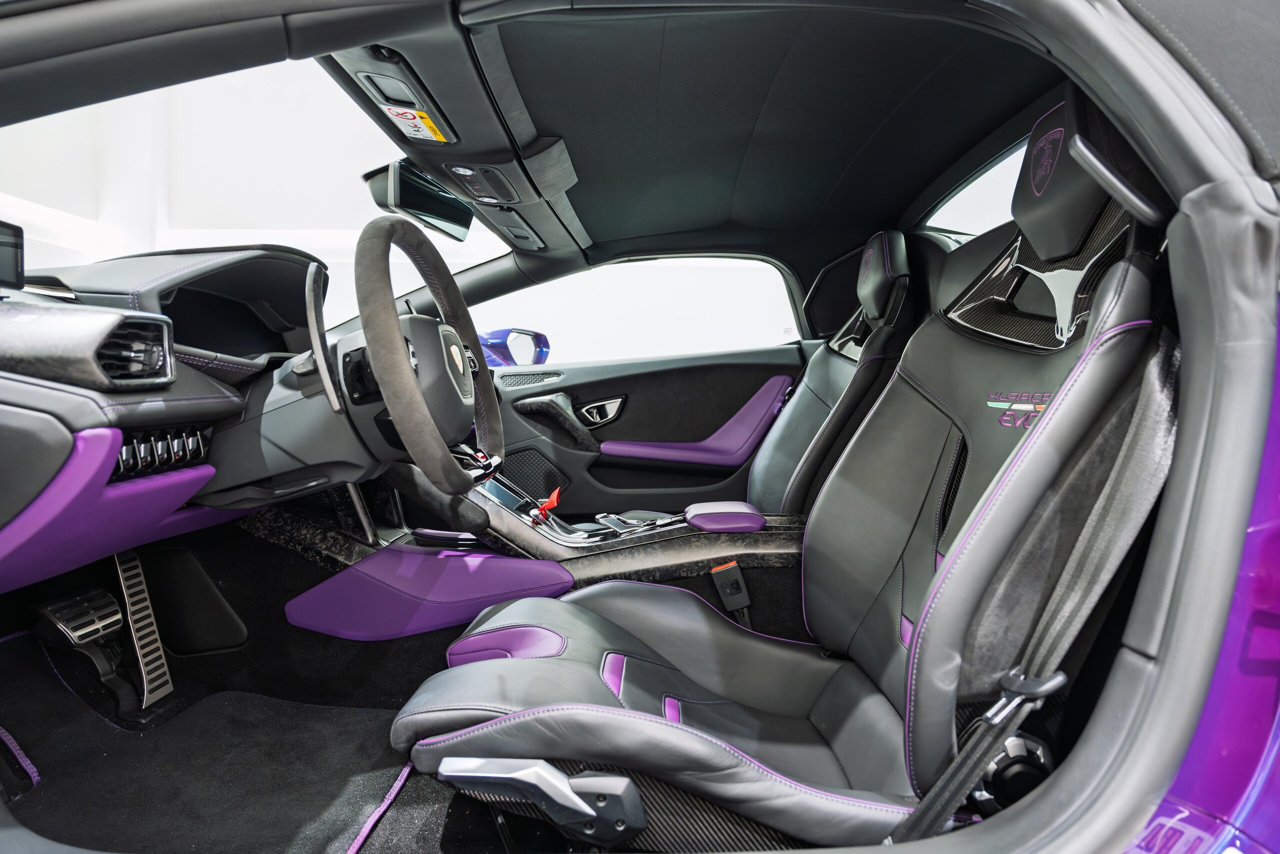 2021 Lamborghini Huracán EVO Spyder — Photo 7 / 33