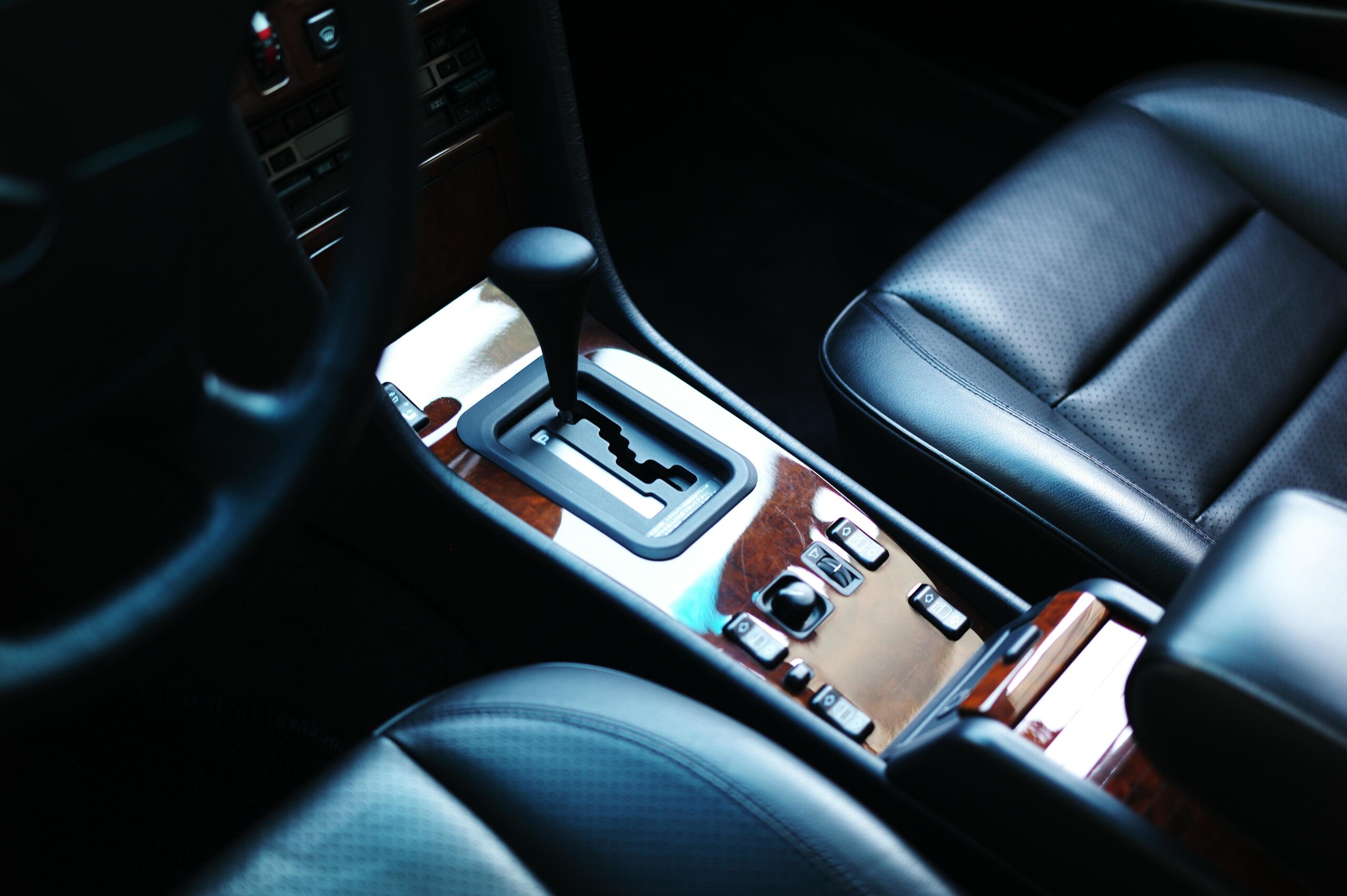1993 Mercedes Benz 500E — Photo 7 / 14