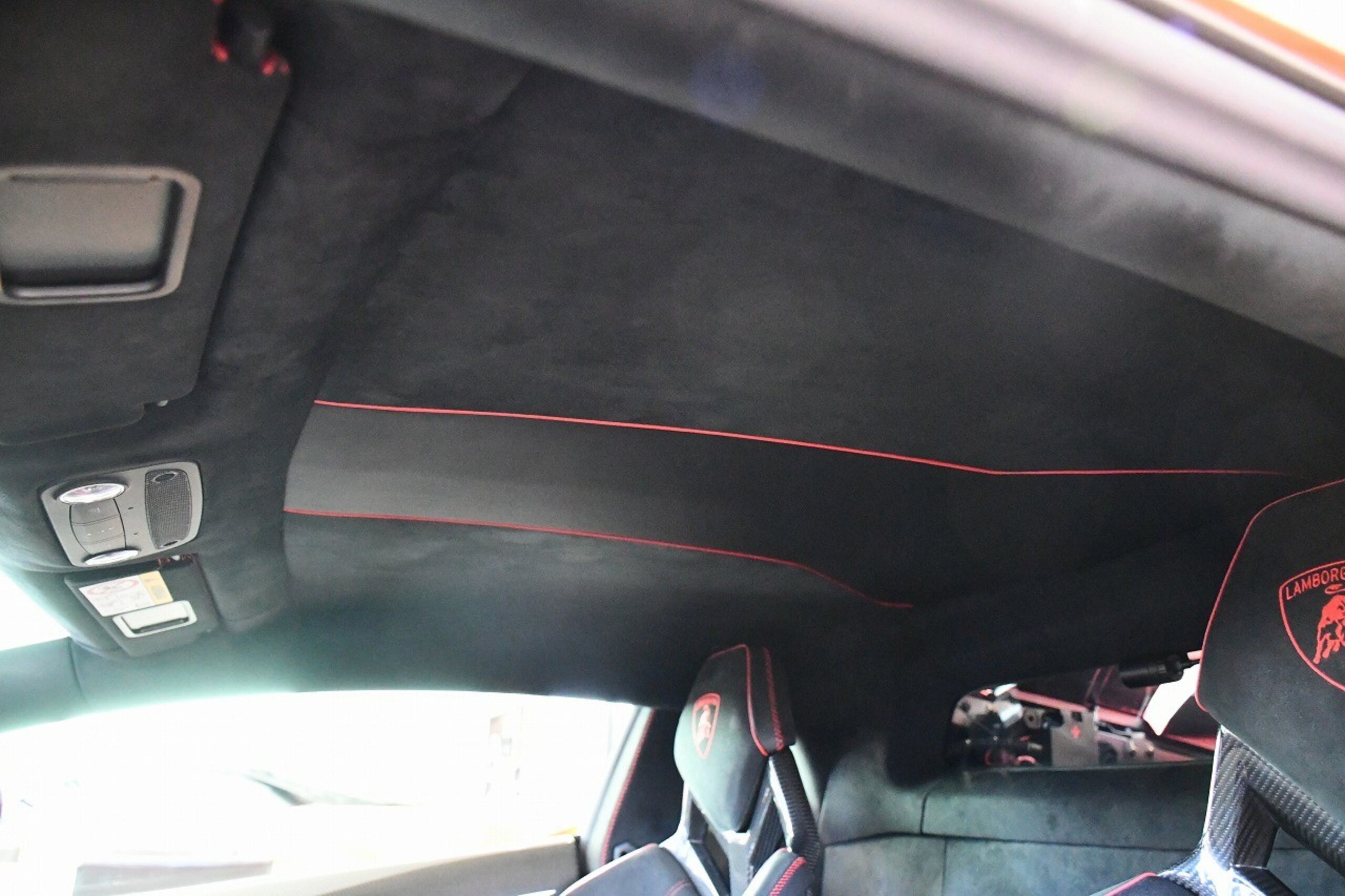 2019 Lamborghini Aventador SVJ — Photo 27 / 46