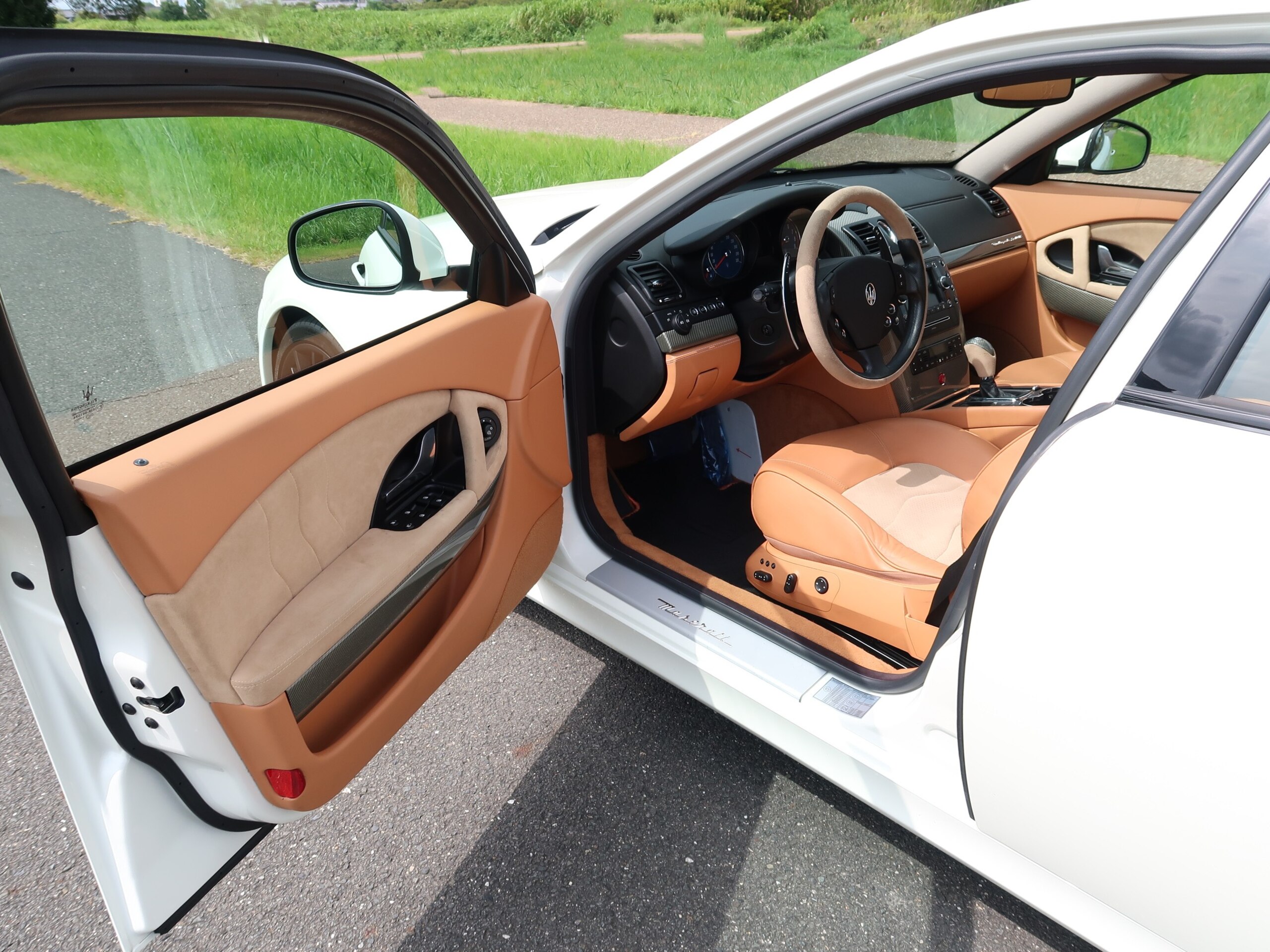 2013 Maserati Quattroporte Sport GT S — Photo 8 / 16