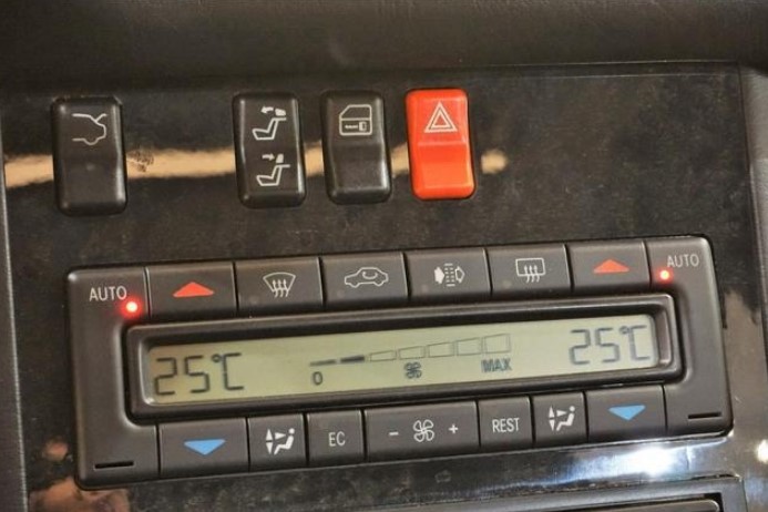 1997 Mercedes Benz S600L — Photo 21 / 29