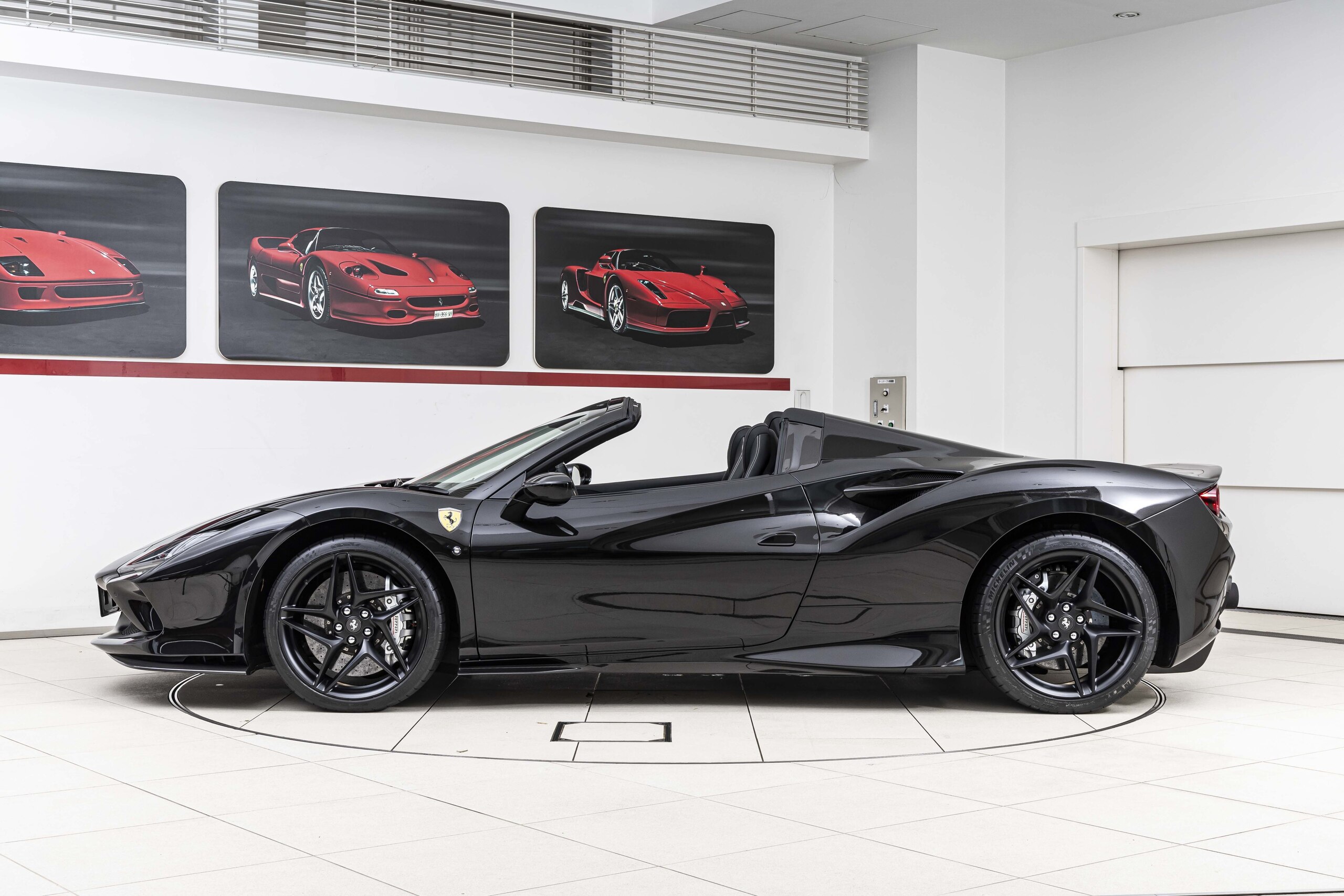 2022 Ferrari F8 Spider — Photo 11 / 32