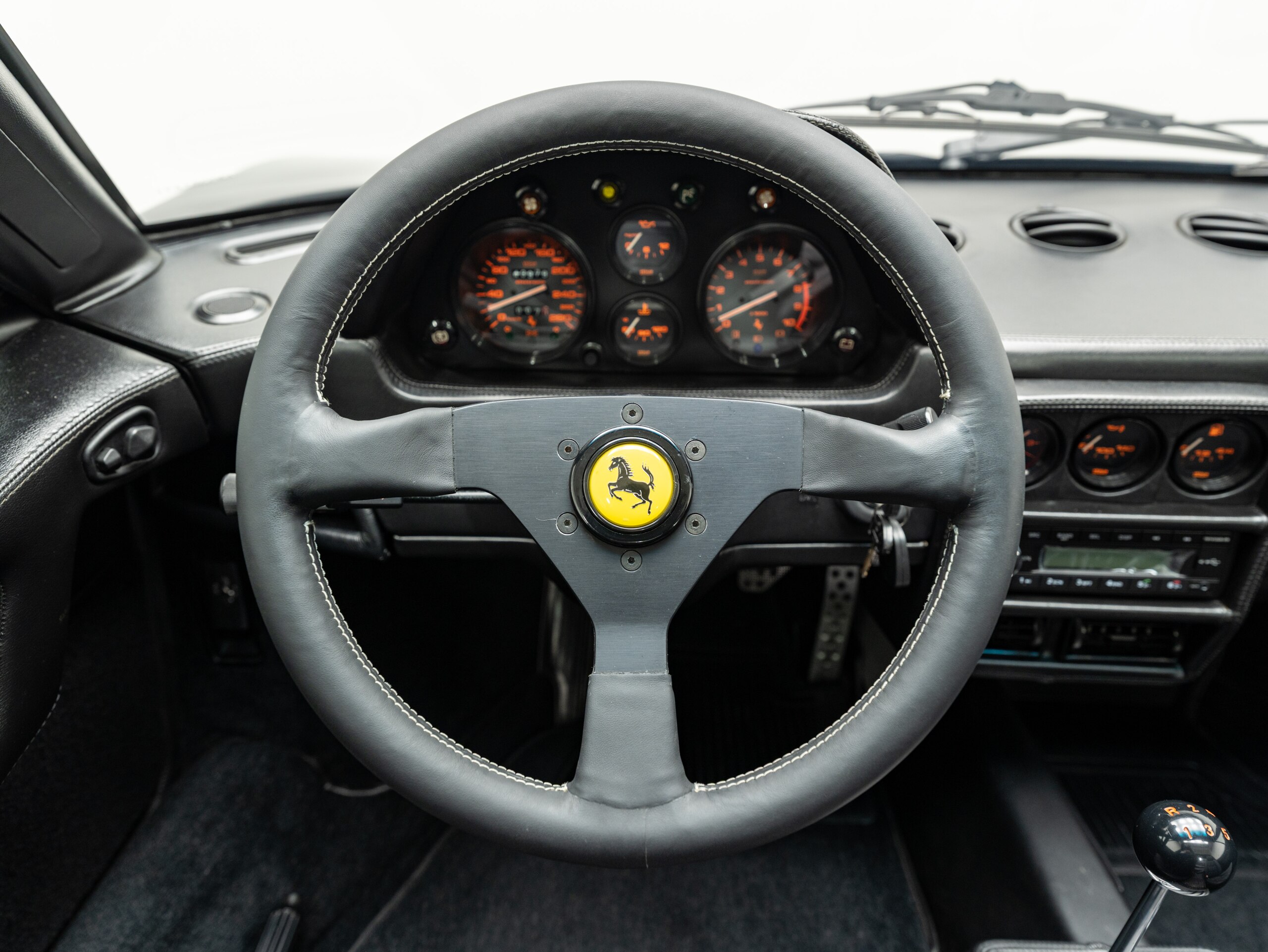 1989 Ferrari 328GTS — Photo 11 / 20