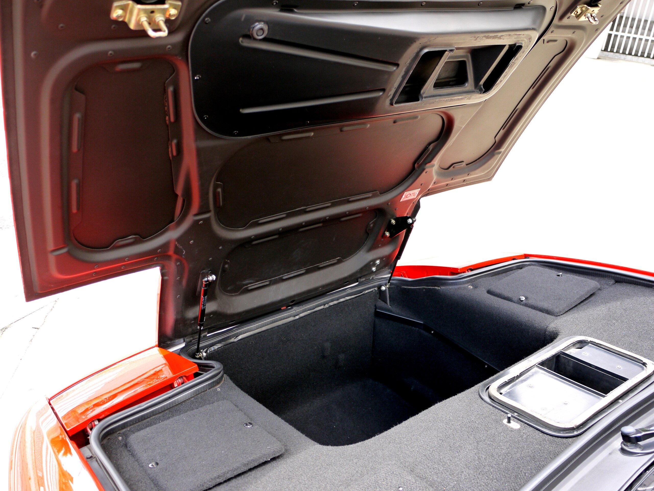 1990 Ferrari 348 TB — Photo 11 / 11