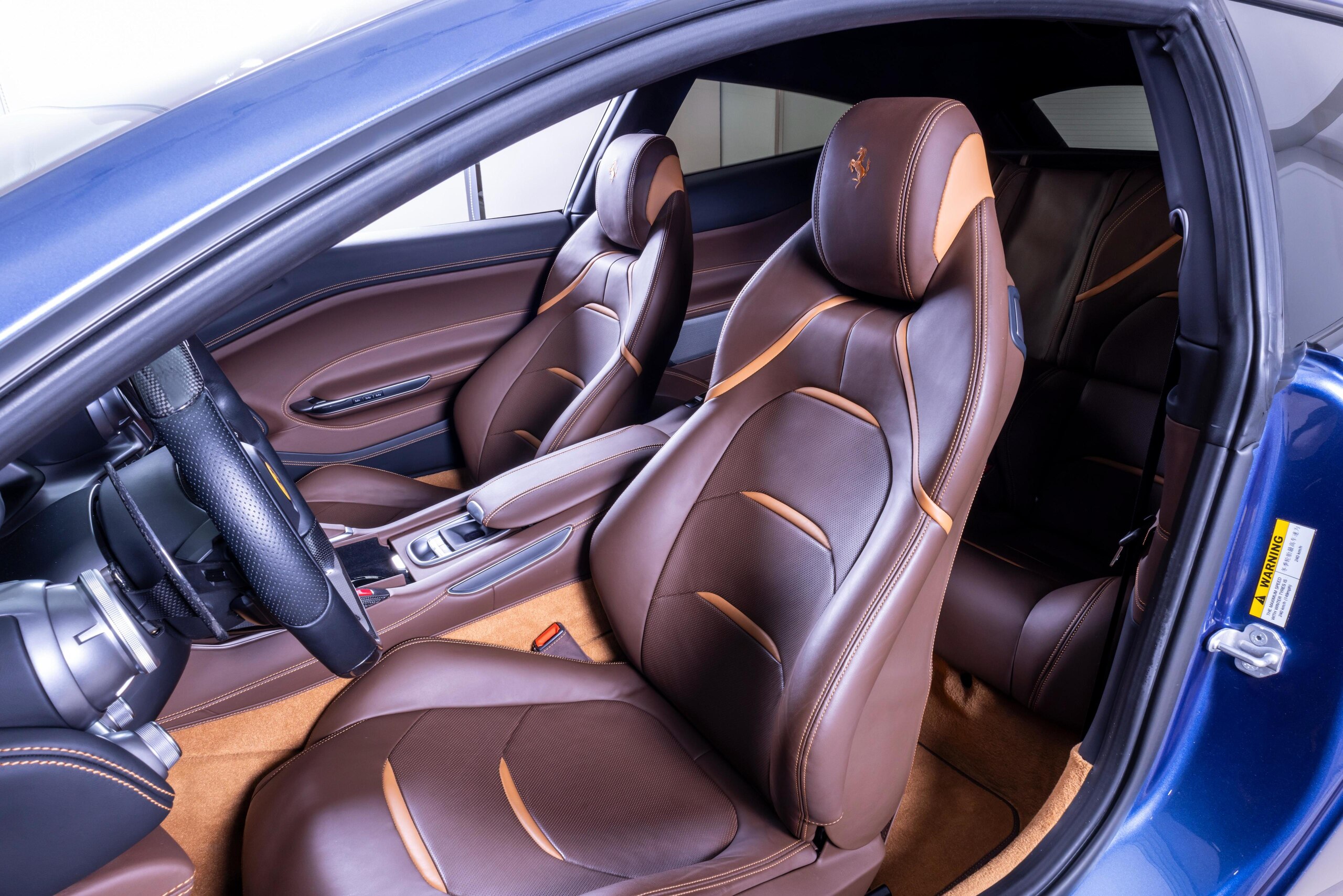 2020 Ferrari GTC4Lusso — Photo 10 / 21