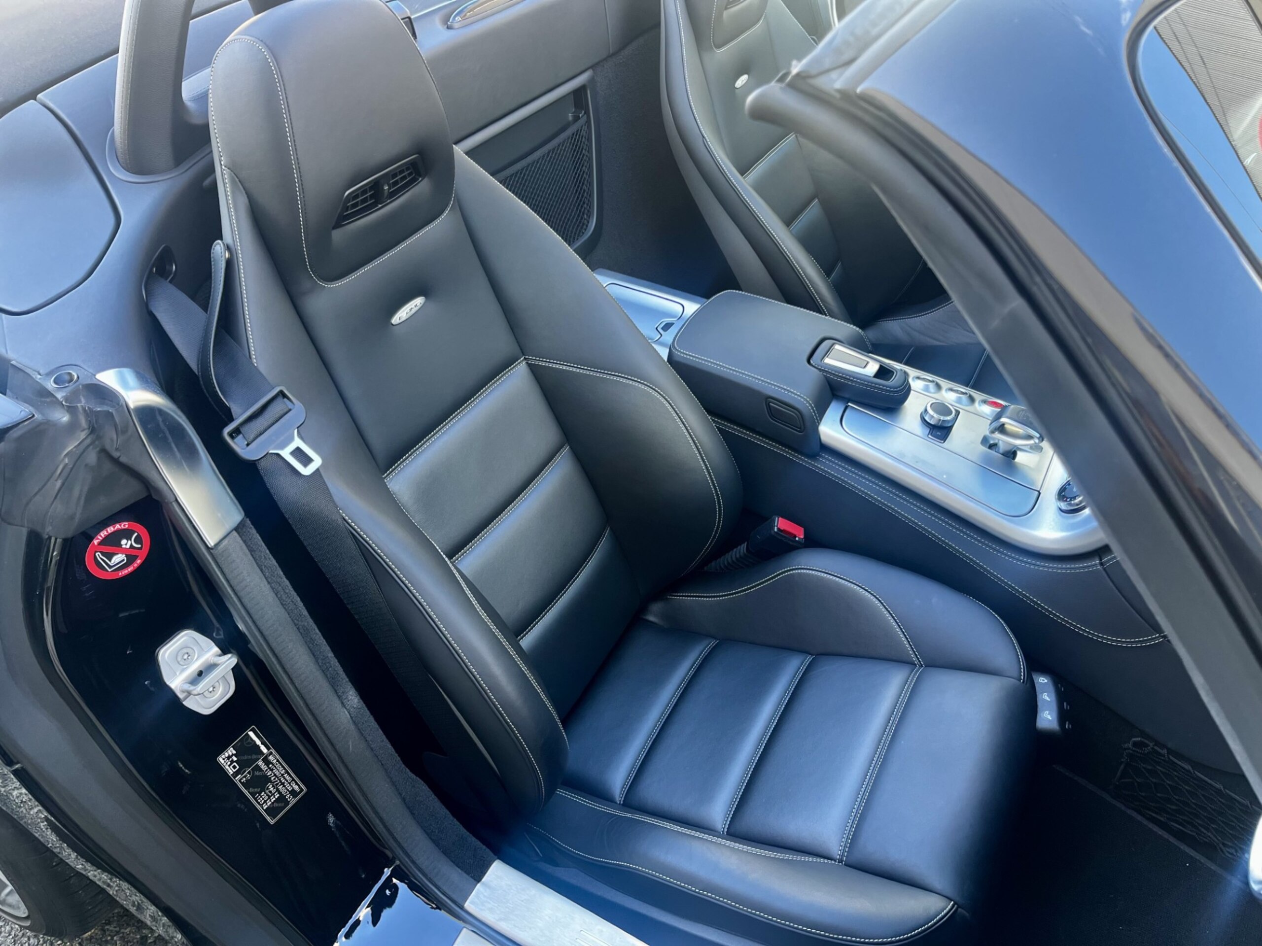 2012 Mercedes Benz SLS AMG Roadster — Photo 10 / 14