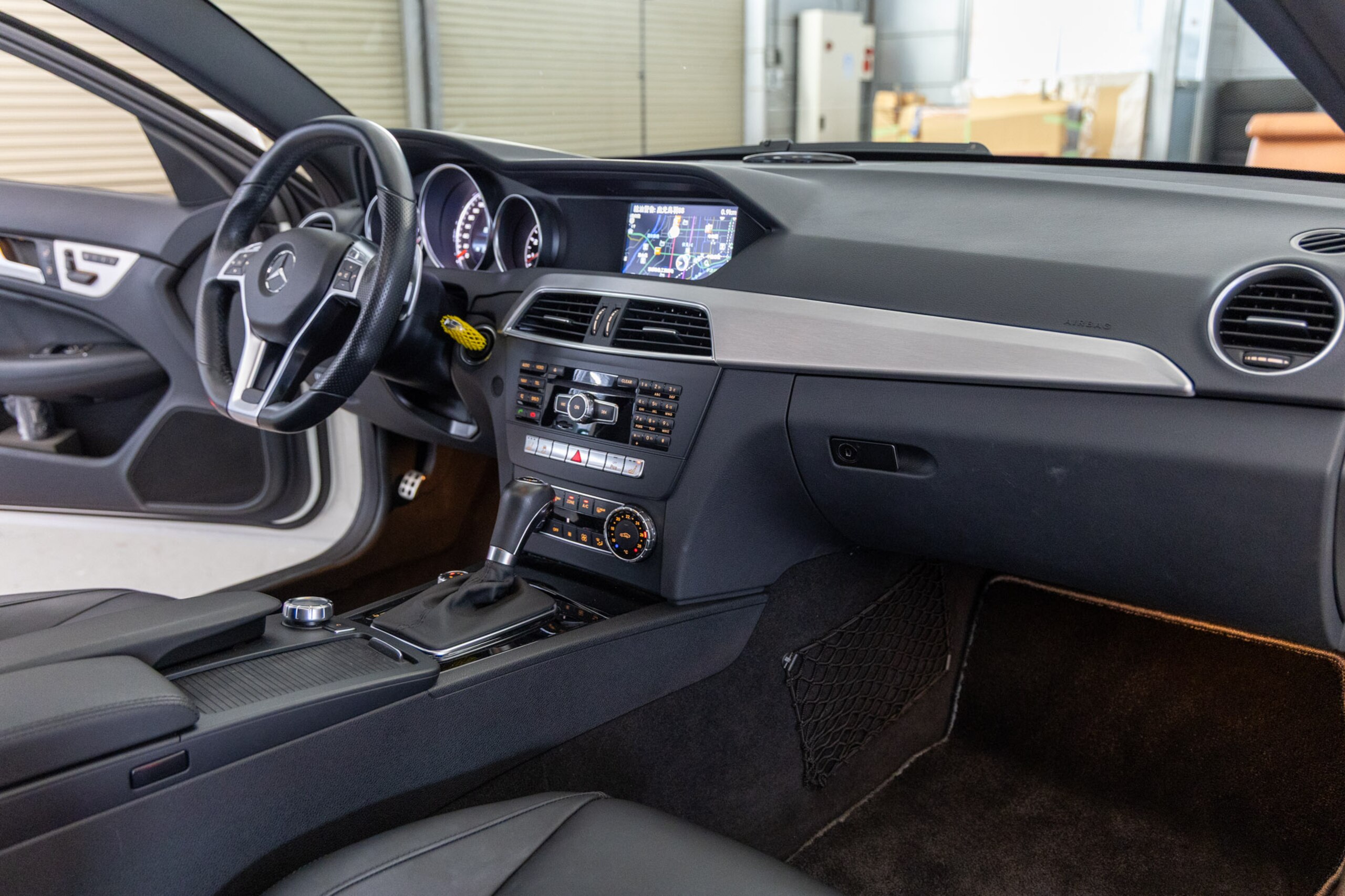 2013 Mercedes Benz C63 AMG Coupe — Photo 16 / 22