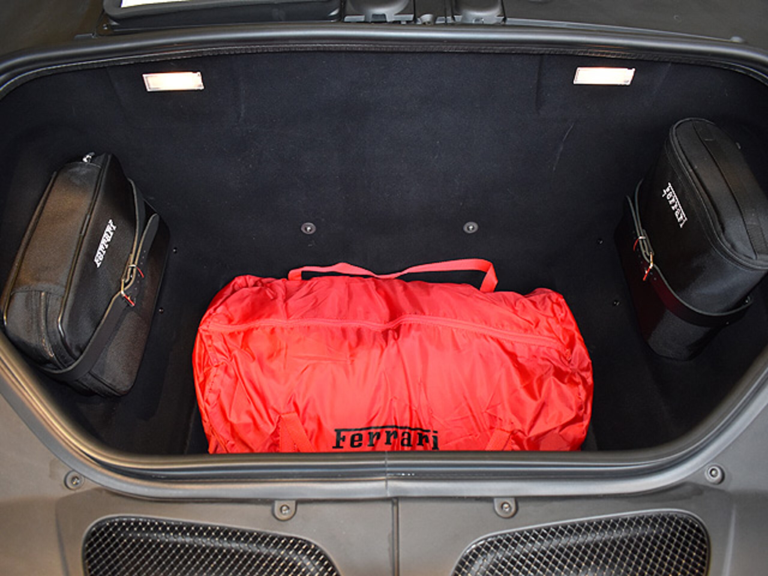 2014 Ferrari 458 Speciale — Photo 17 / 18