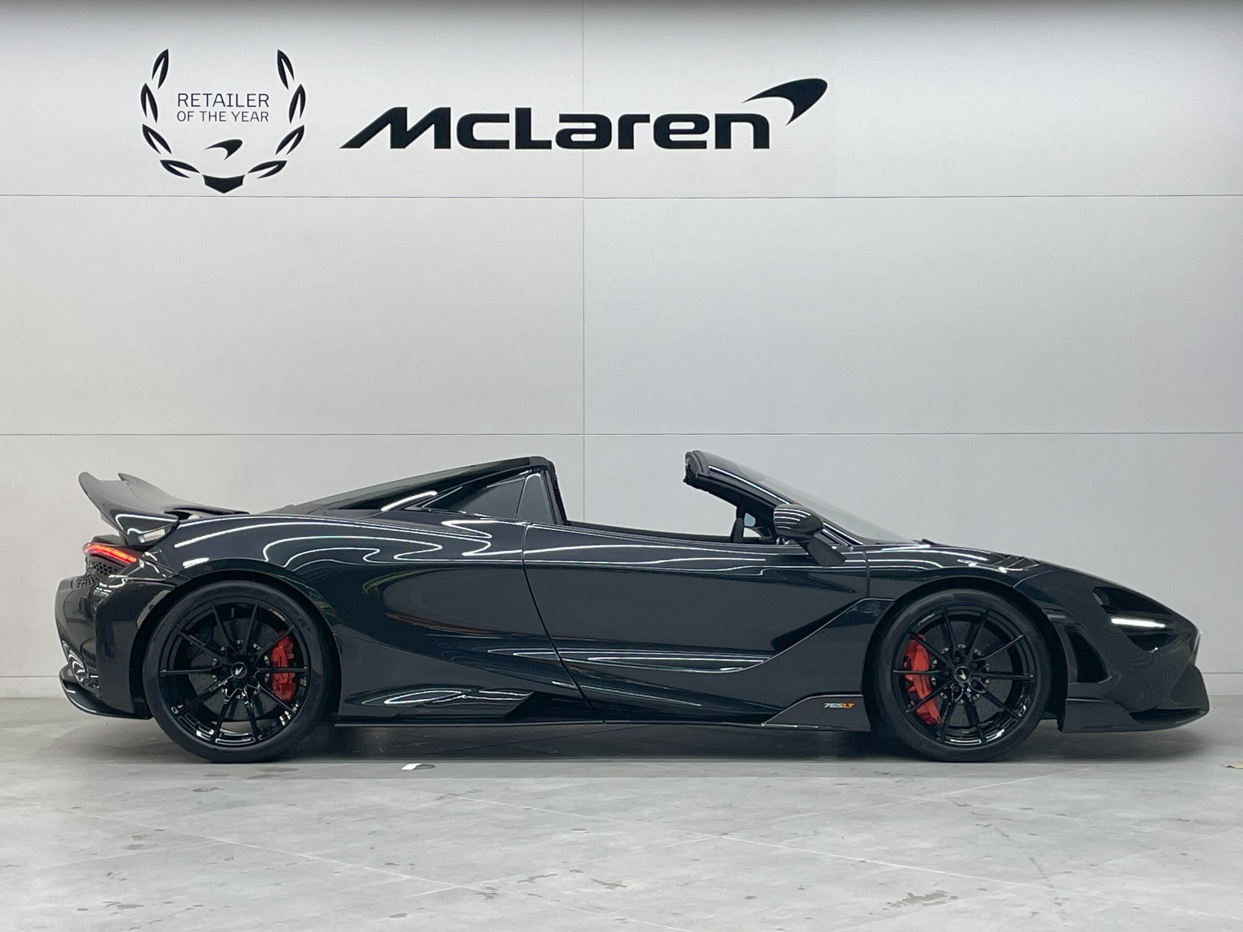 2022 McLaren 765LT Spider — Photo 6 / 20
