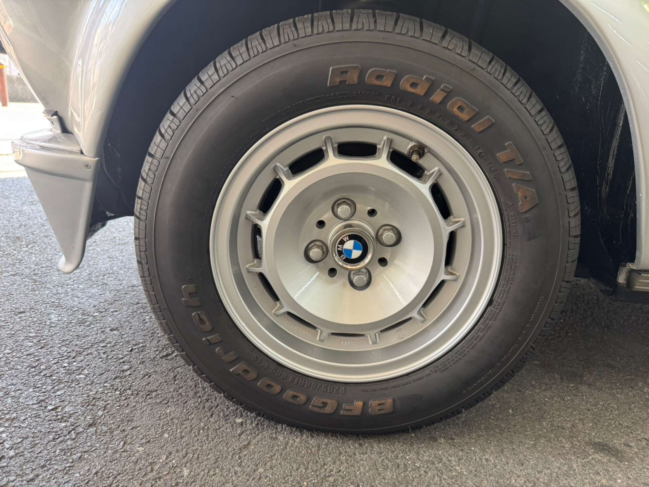 1975 BMW 2002 Turbo — Photo 16 / 19