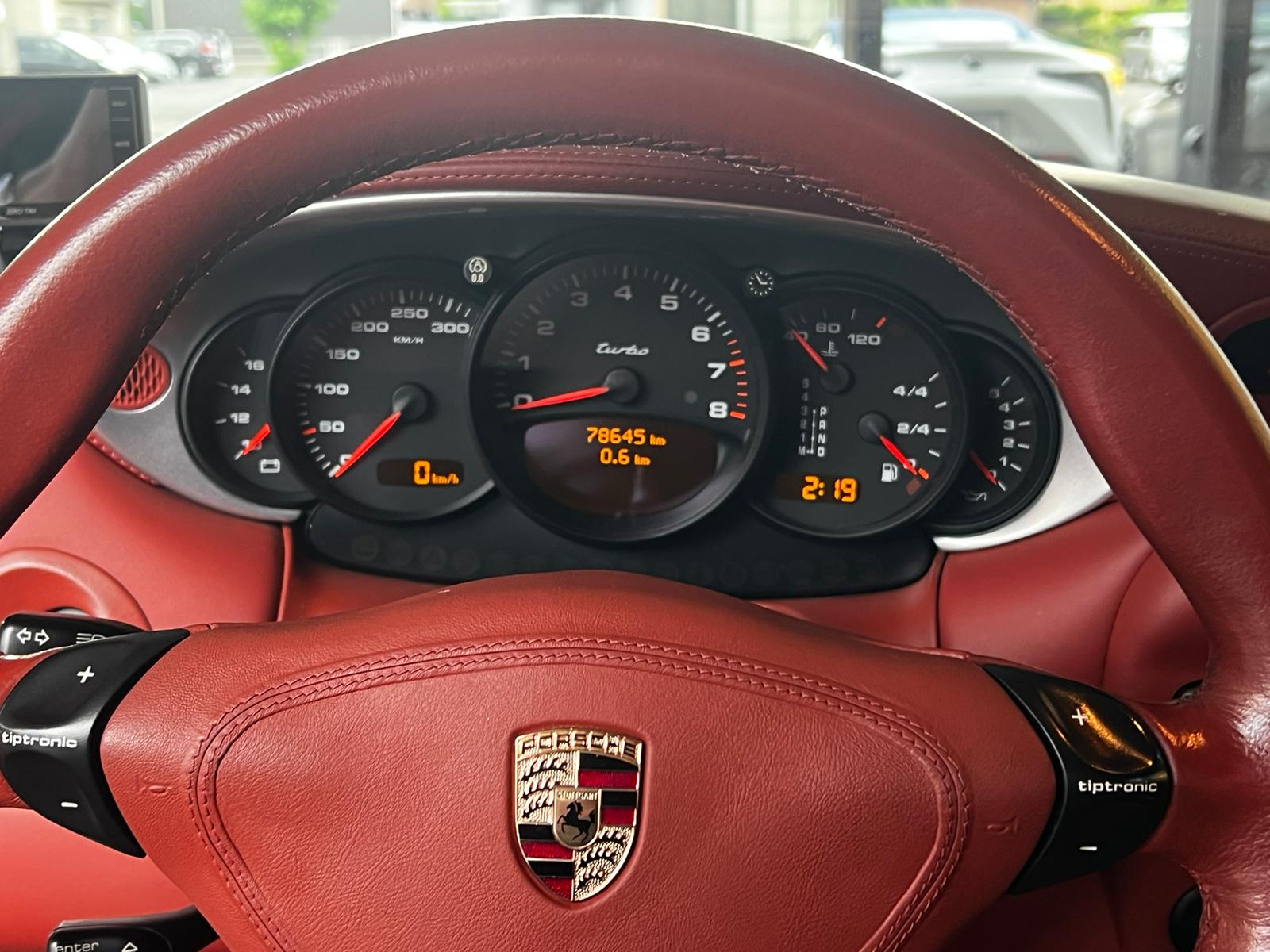 2004 Porsche 911 Turbo — Photo 7 / 13