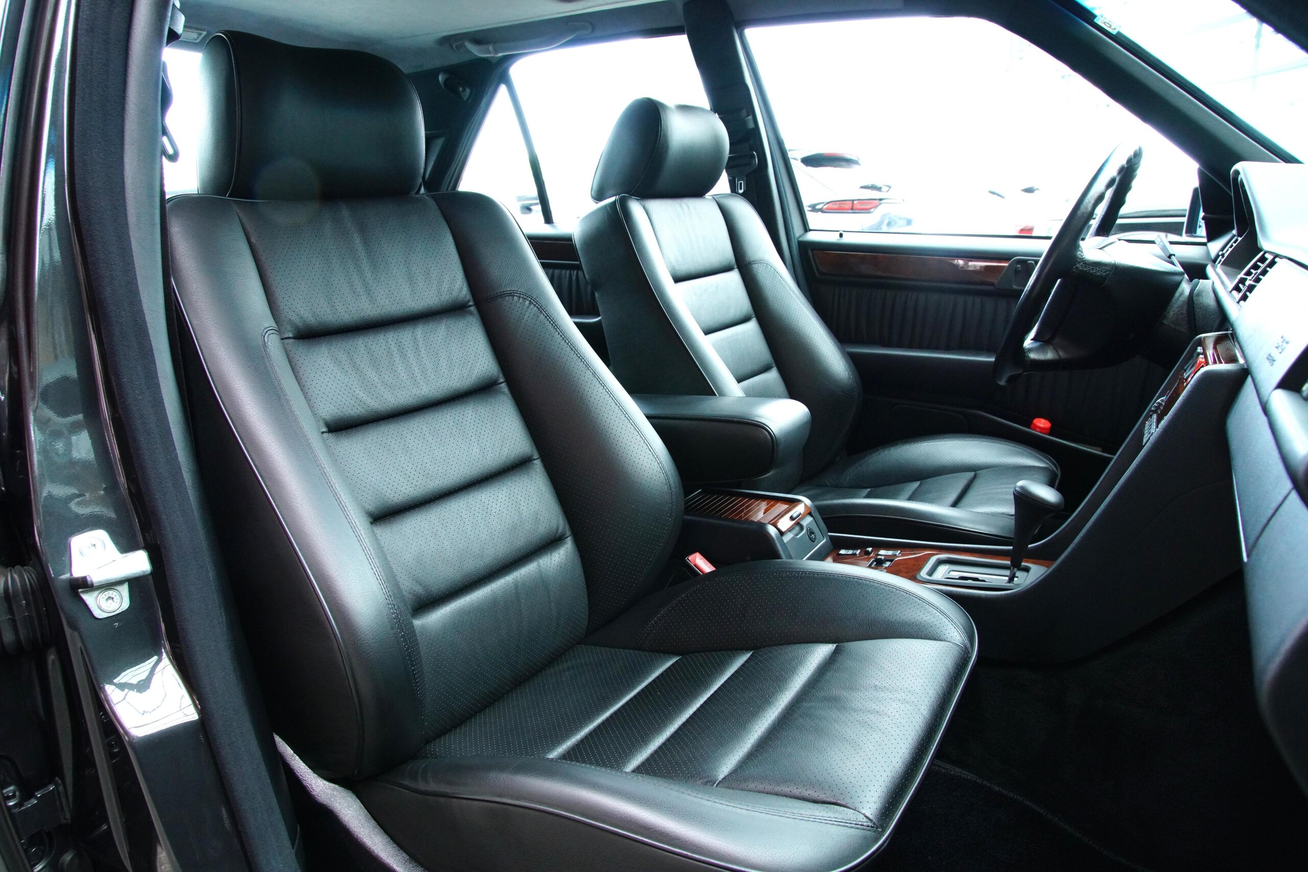 1992 Mercedes Benz E500 — Photo 15 / 20