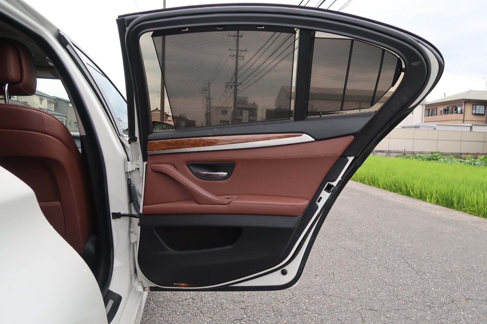 2012 BMW 528i Luxury — Photo 9 / 10
